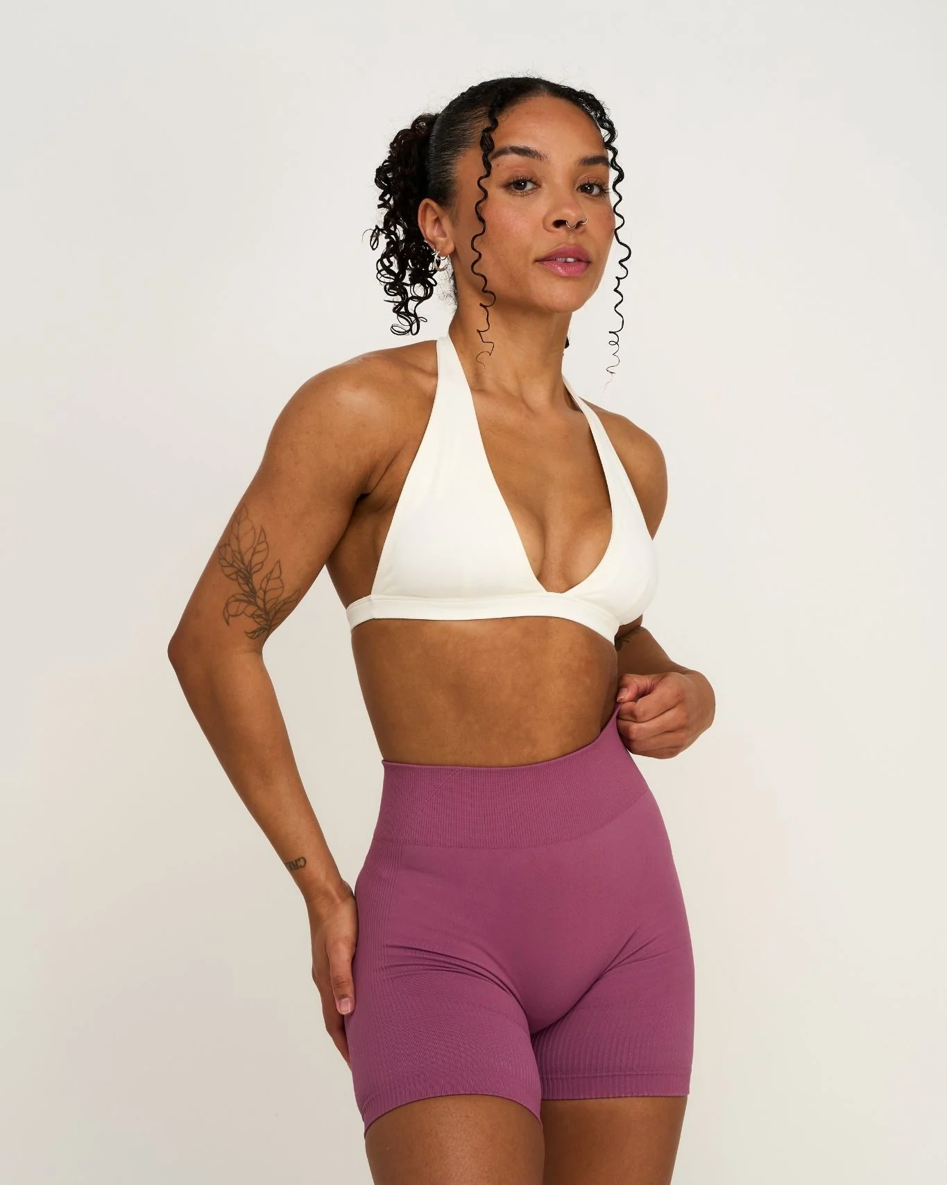 Elevate™ Sculpting Seamless V-Neck Halter Bra | Cream