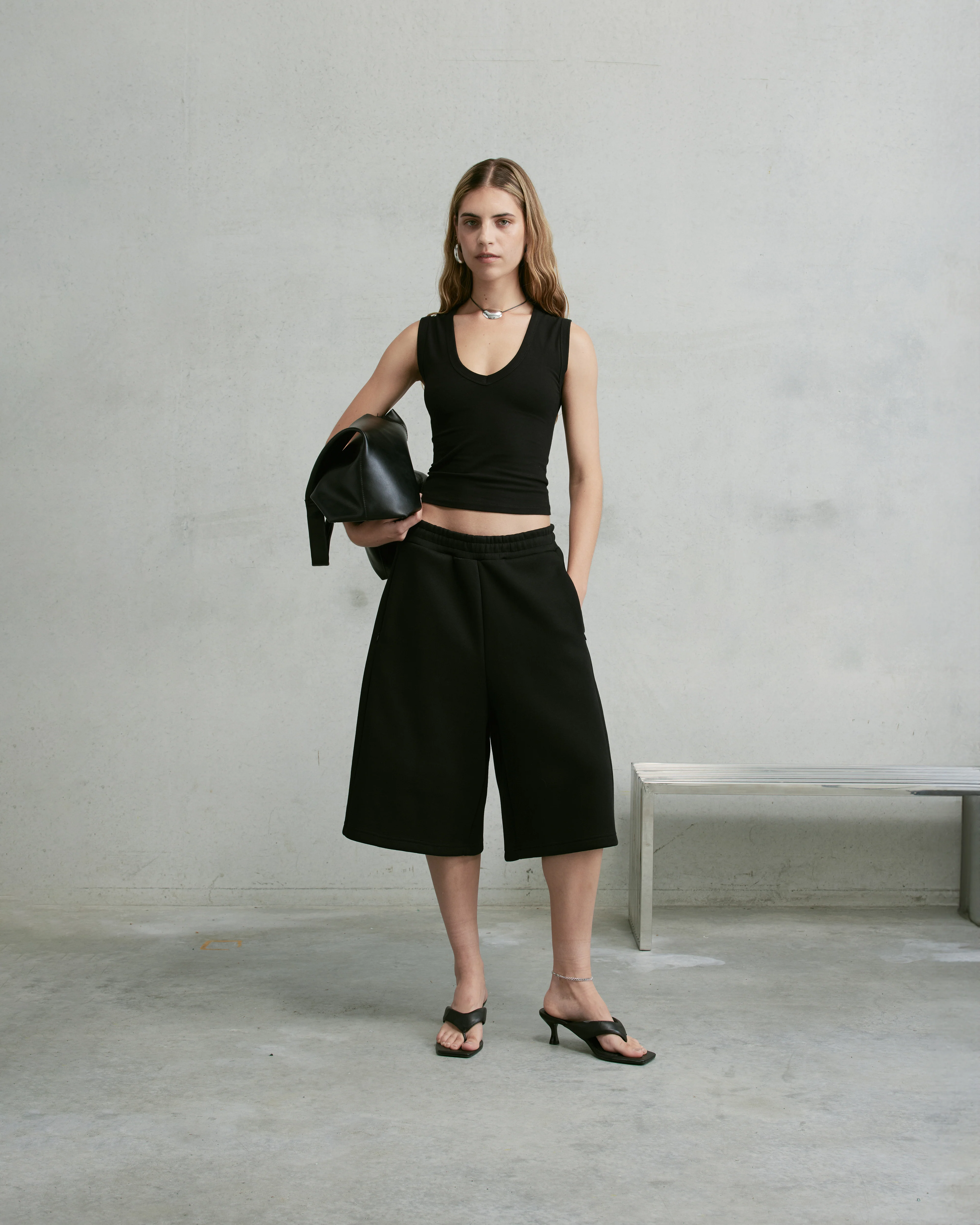 Nothing Deep V Tank | Tar