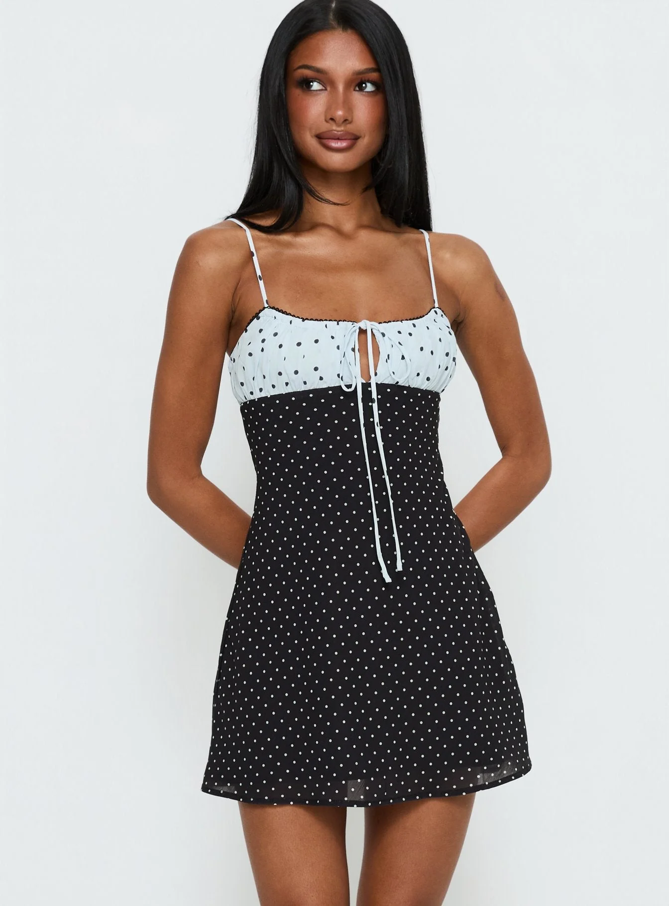 Rylann Contrast Tie Detail Mini Dress Navy / Blue Polka