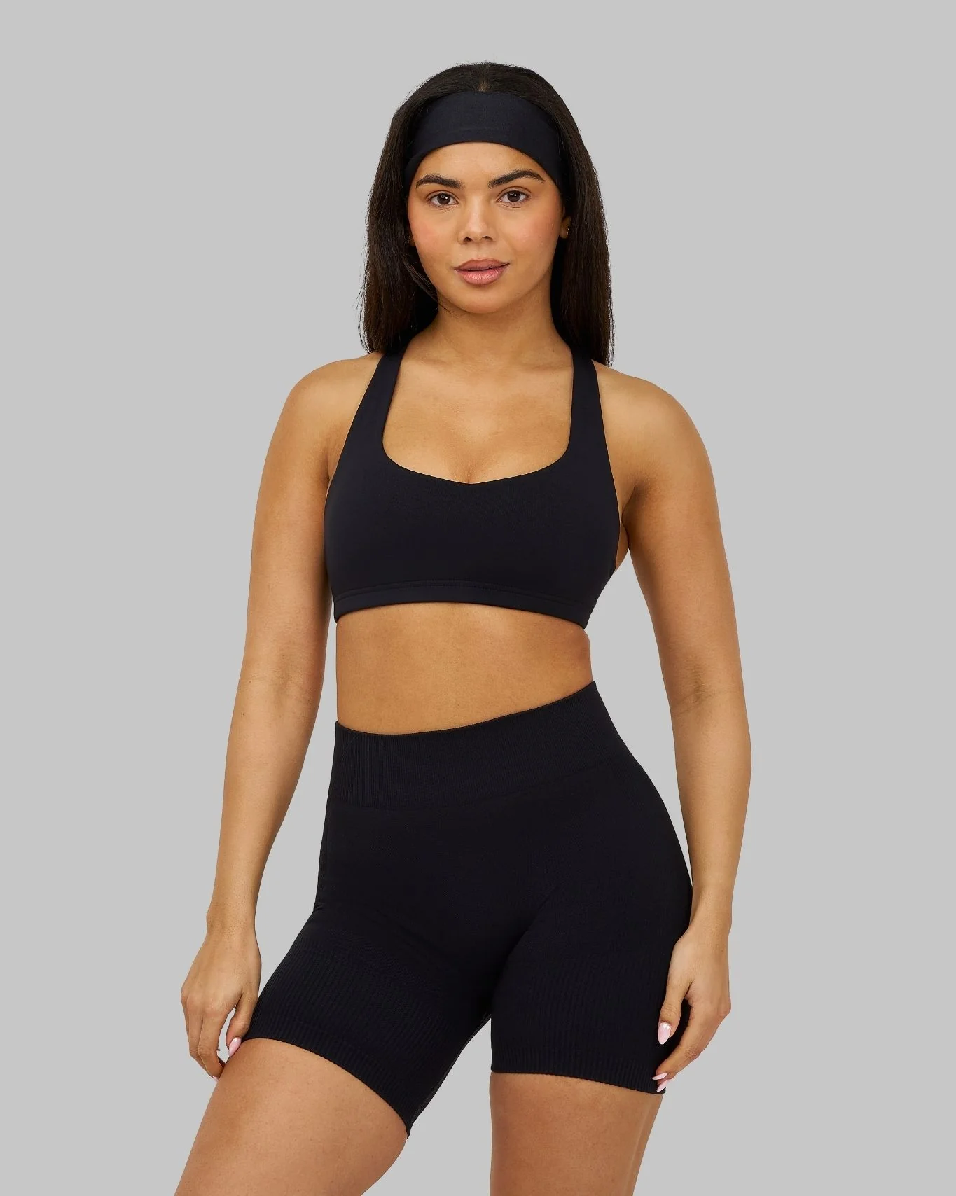 Elevate™ Sculpting Medium Impact Multiway Bra | Night Black