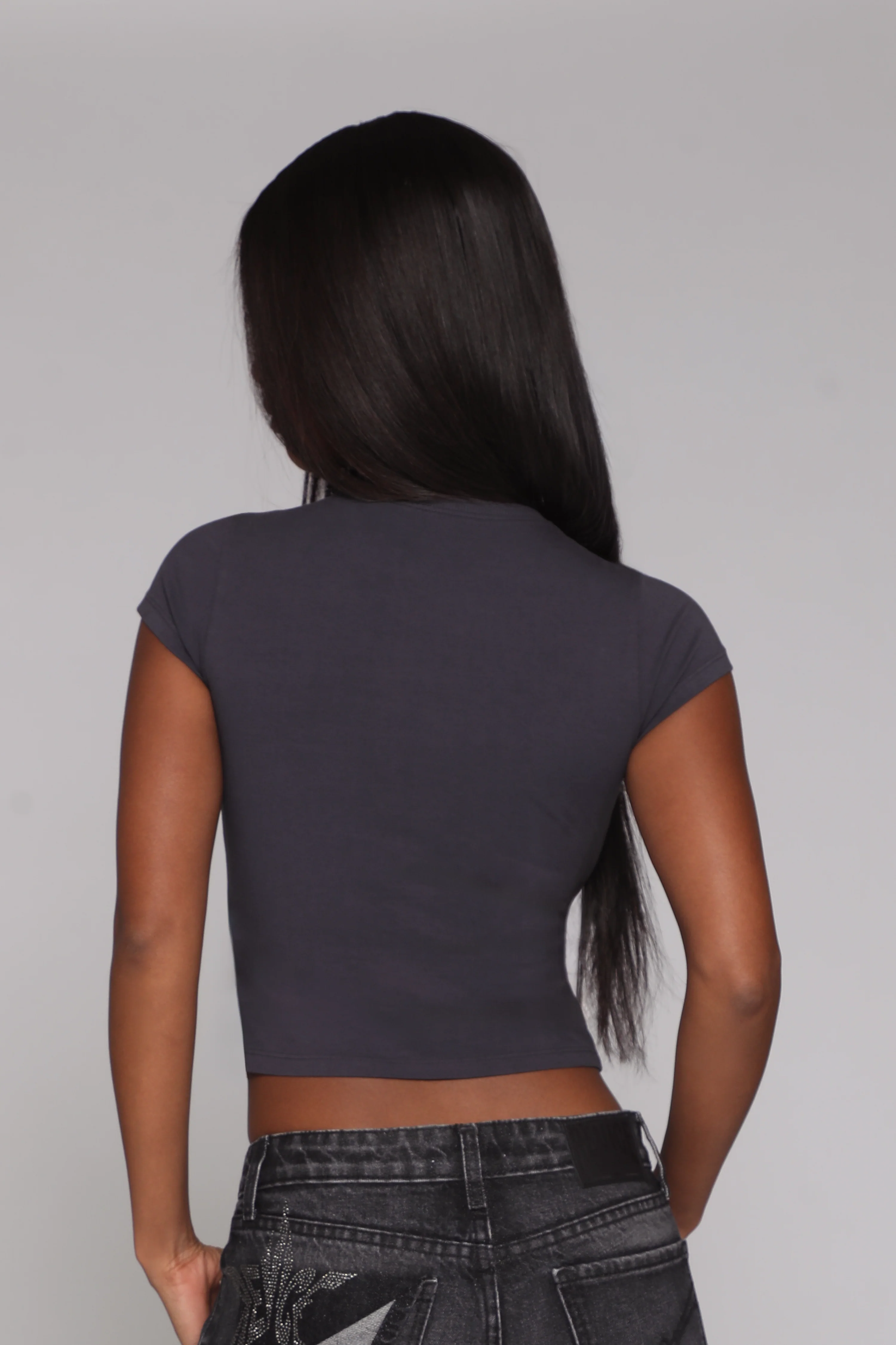 BEVERLY BABY TEE / ENTOURAGE STEEL