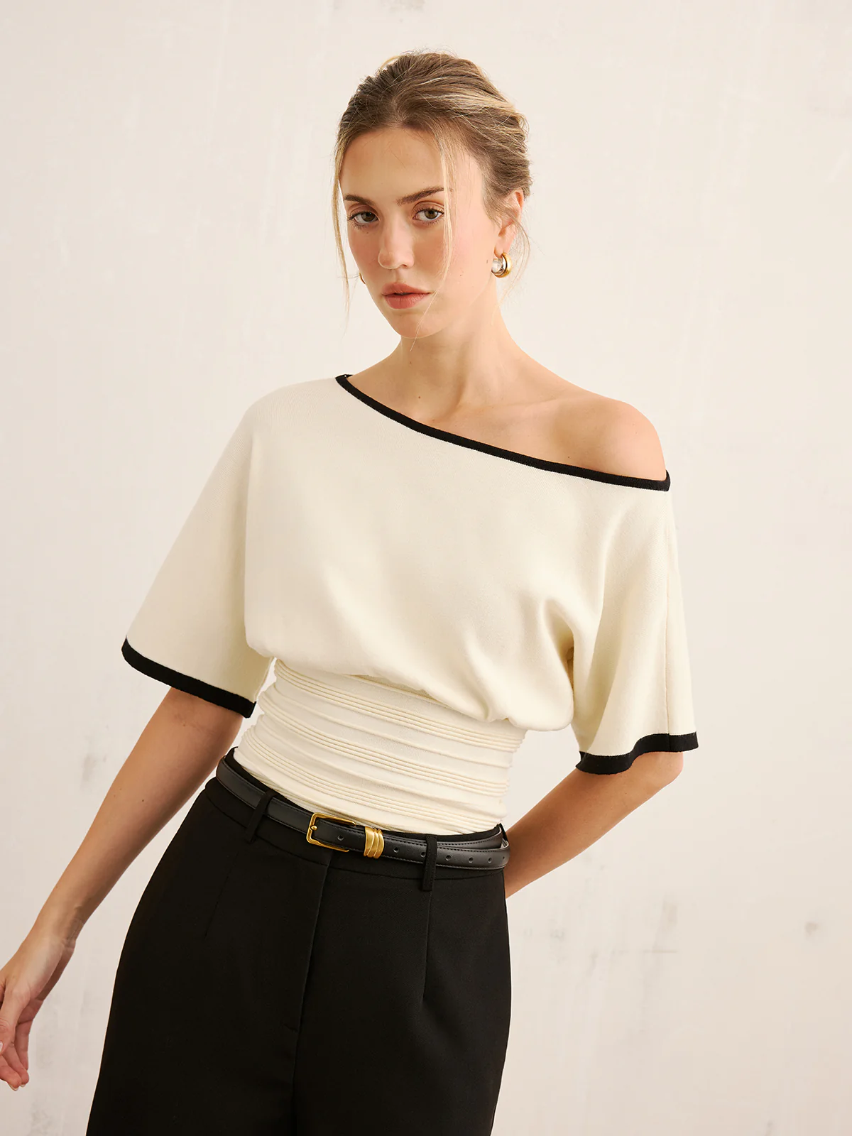 Contrast Trim Cinched Waist Knit Top