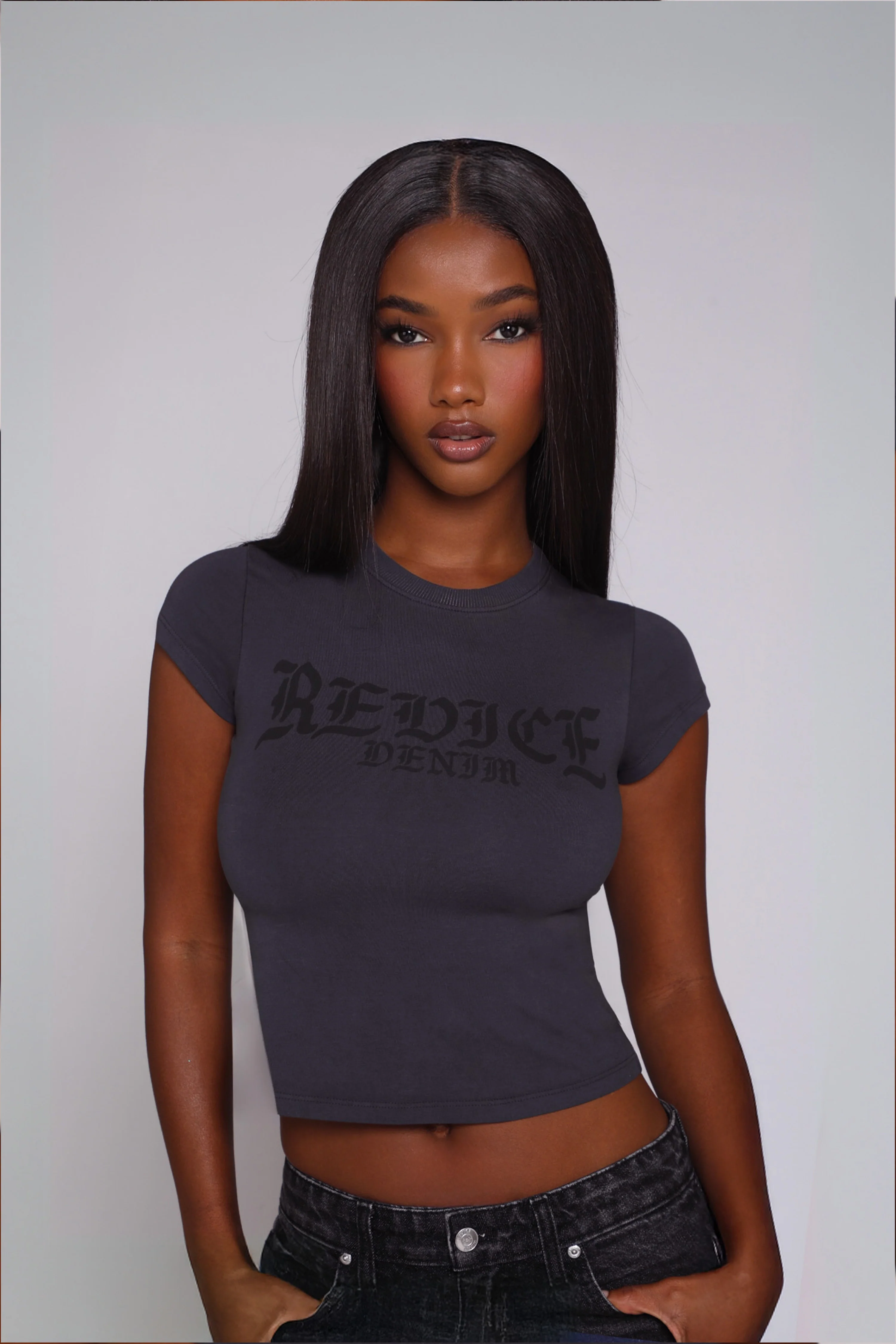 BEVERLY BABY TEE / ENTOURAGE STEEL