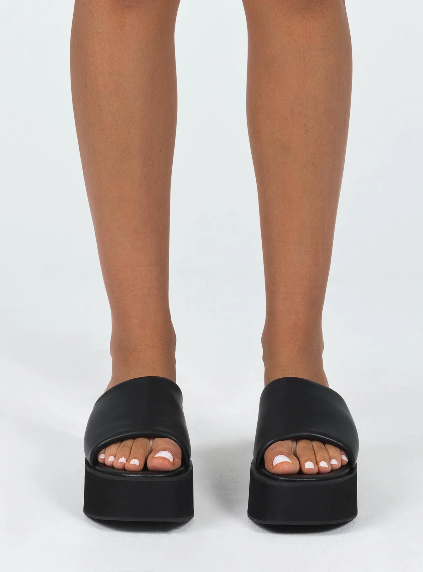 Hugo Flatforms Black