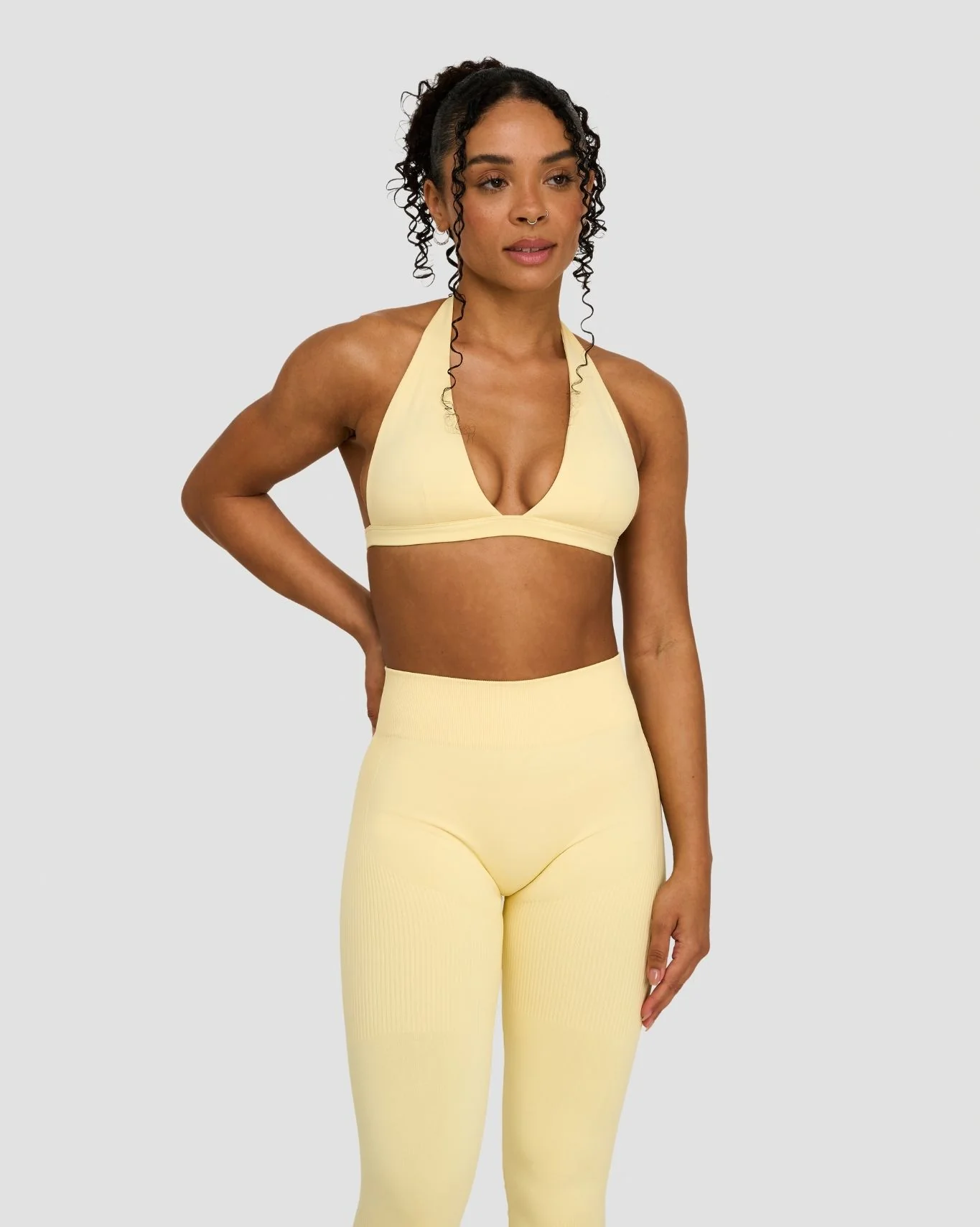 Elevate™ Sculpting Seamless V-Neck Halter Bra | Golden Butter