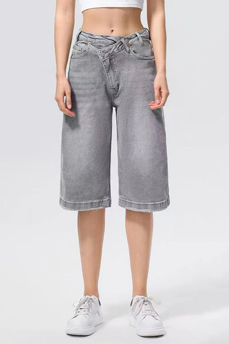 Classy Mid-Rise Asymmetrical Button Loose Straight Bermuda Shorts