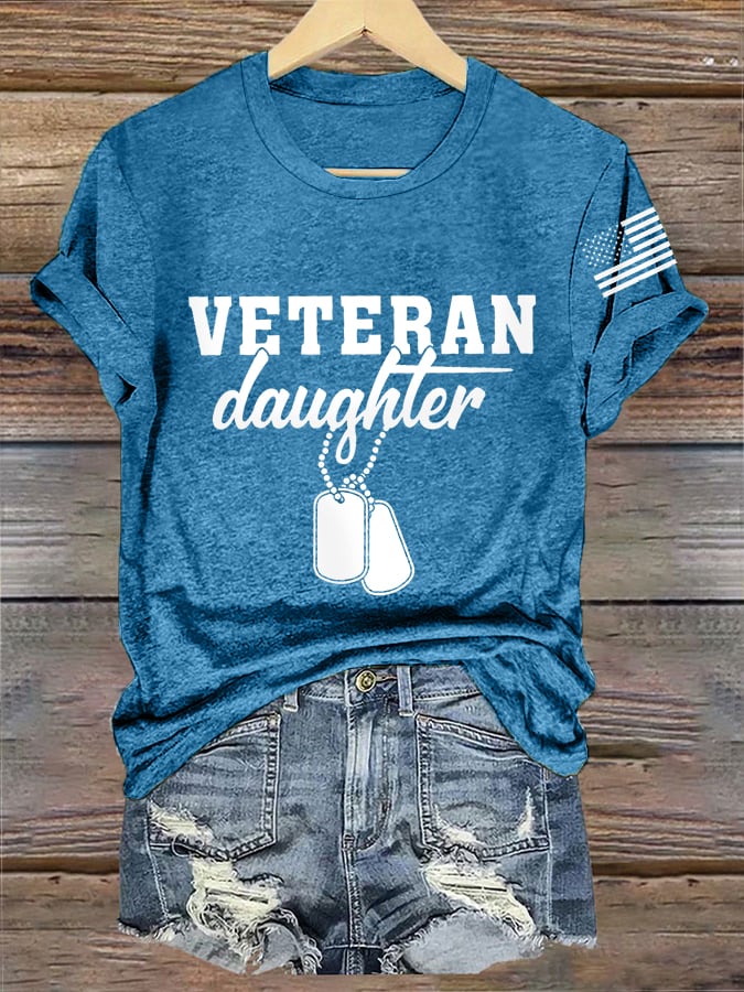 Women's Proud Veteran Daughter American Flag Casual Tee