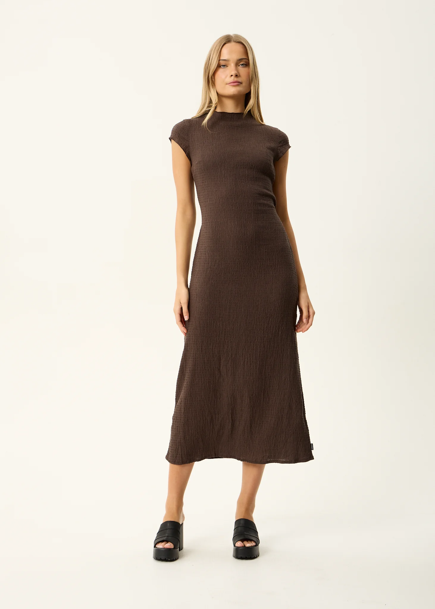 AFENDS Womens Elodie - Seersucker Midi Dress - Coffee