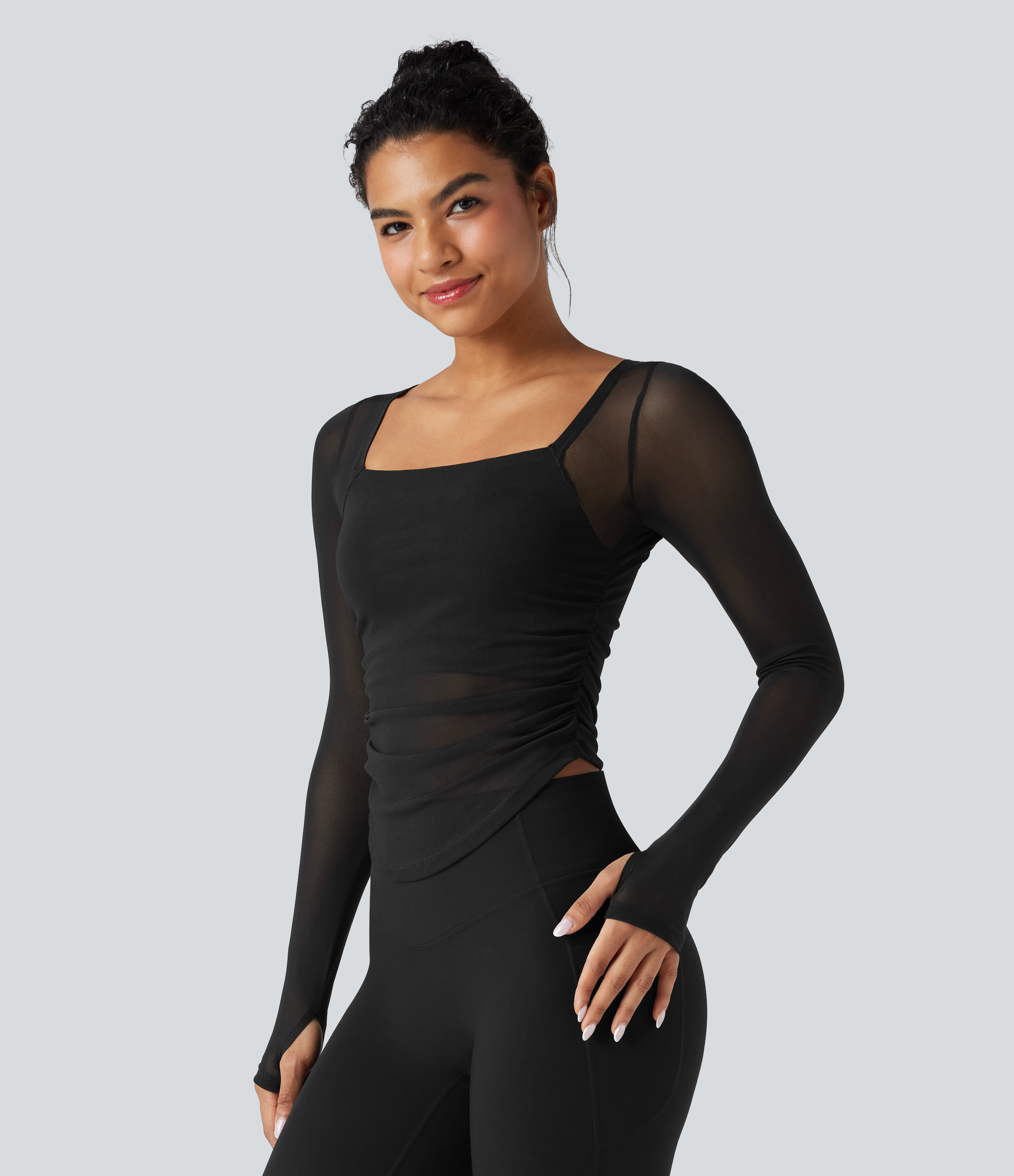 Square Neck Long Sleeve Thumb Holes Contrast Mesh Ruched Curved Hem 2-in-1 Workout Top