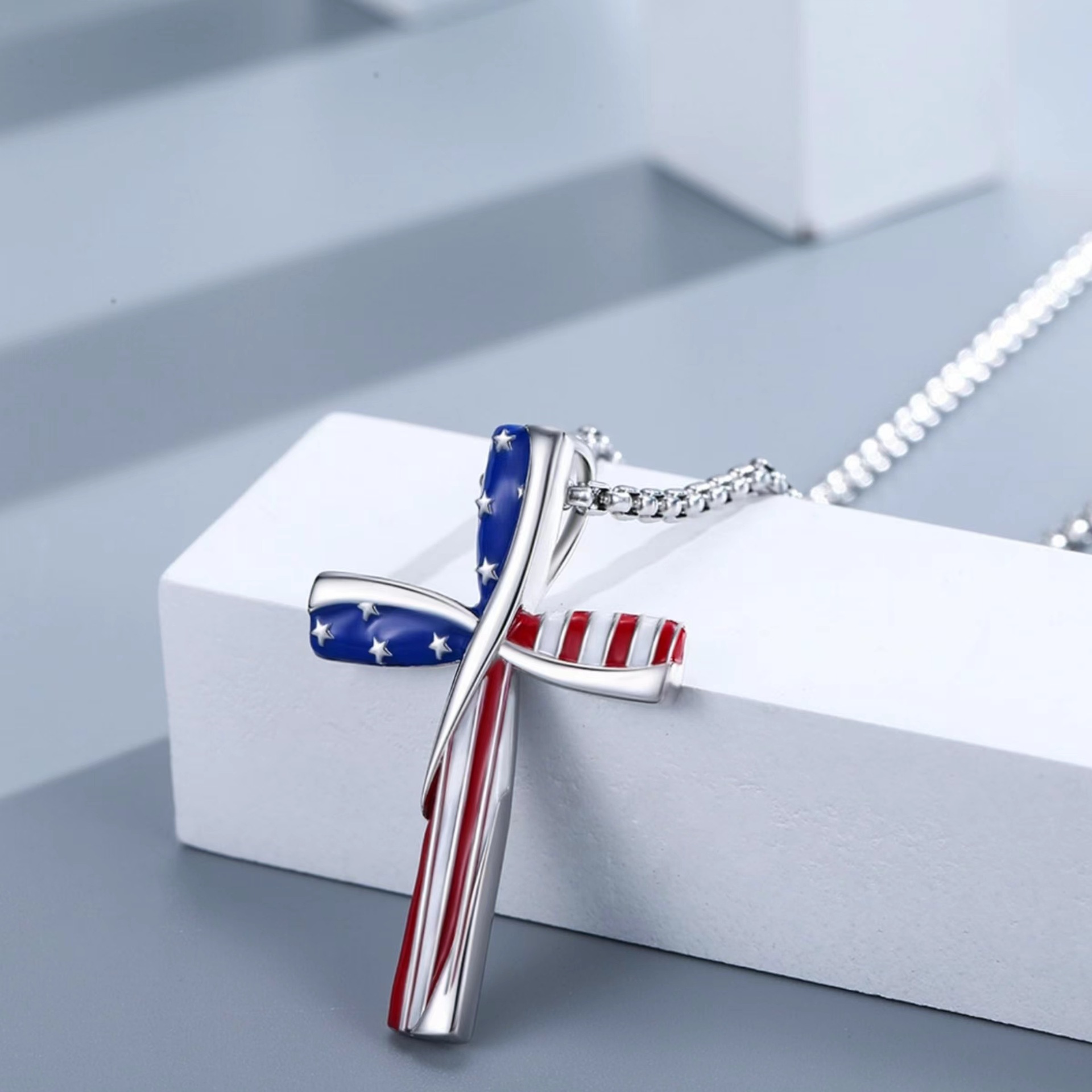 Men's American Flag Pendant Necklace