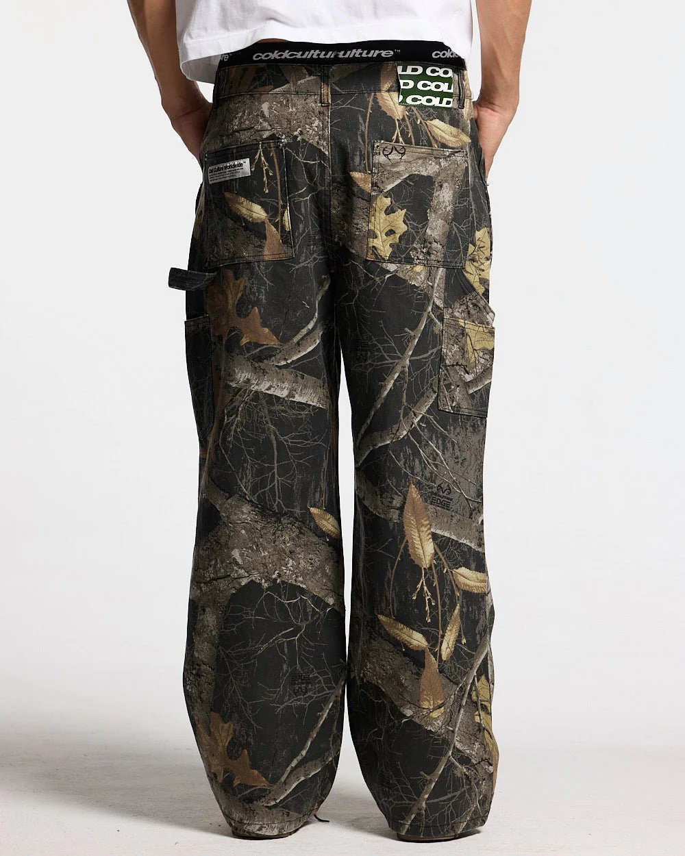 V1 CARPENTER PANTS REALTREE BLACK