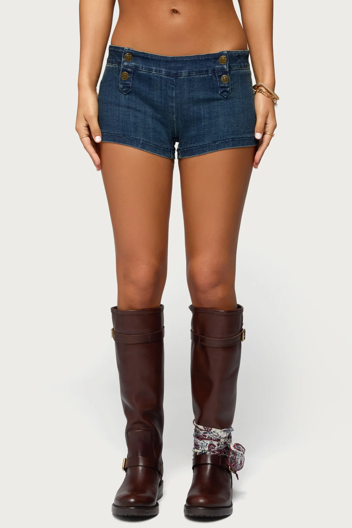 Sashe Stretchy Denim Shorts