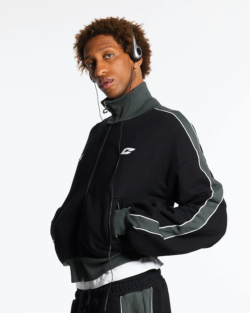 JET LAG JACKET BLACK