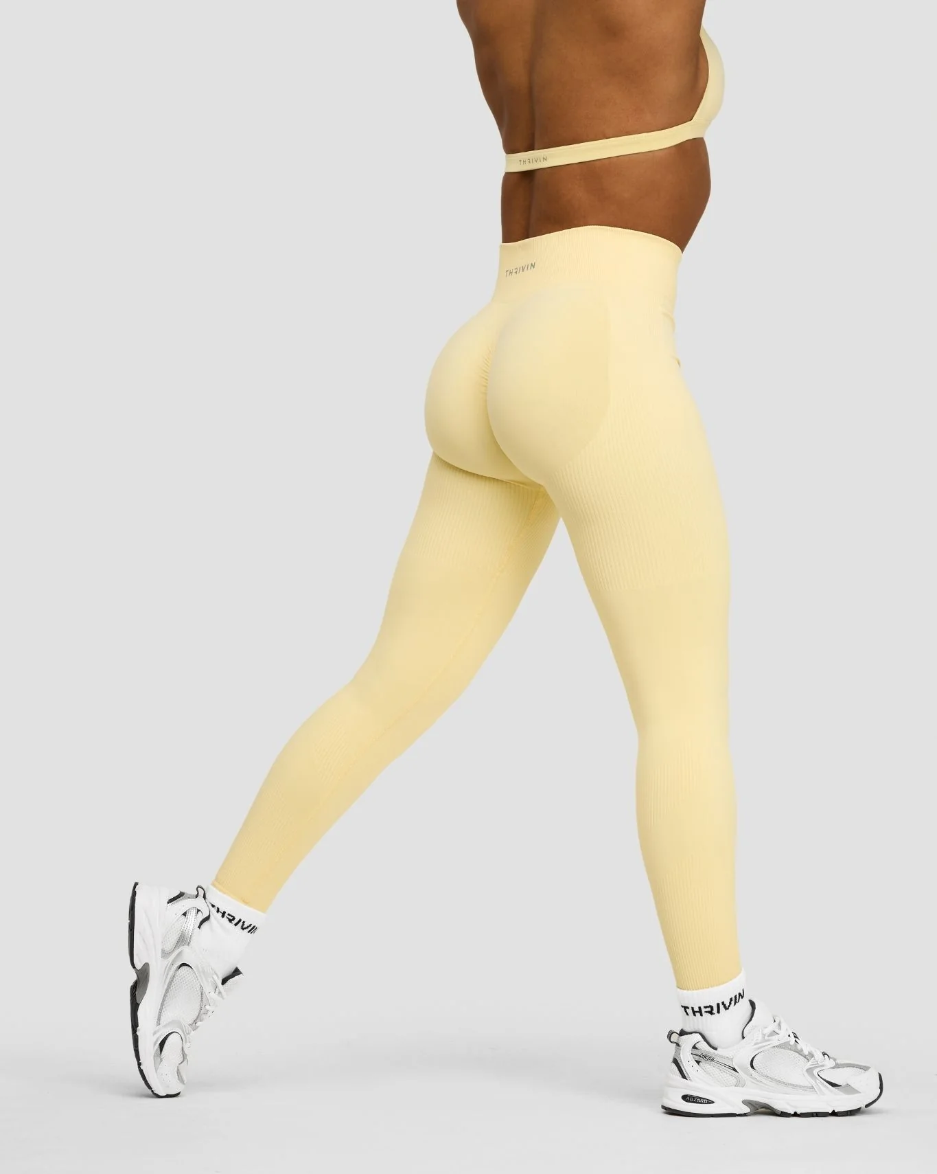 Elevate™ Sculpting Mid Waist Scrunch Leggings | Golden Butter