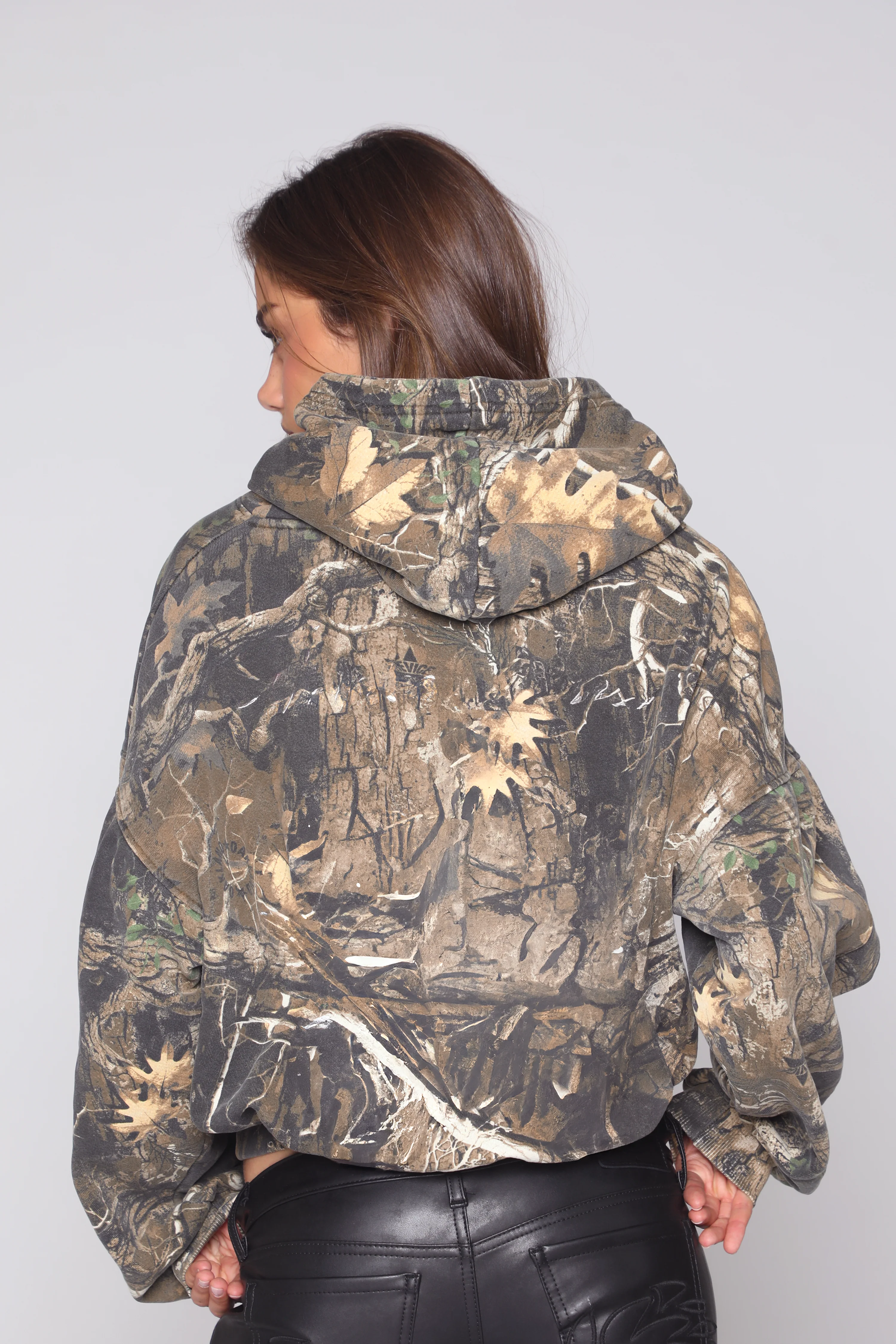 THE HILLS HOODIE / OAKLAND