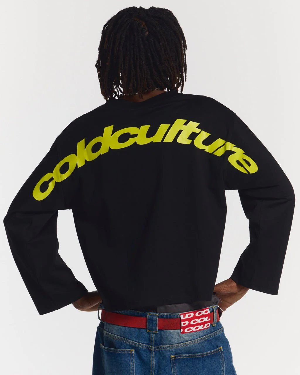 CURVED LONGSLEEVE BLACK