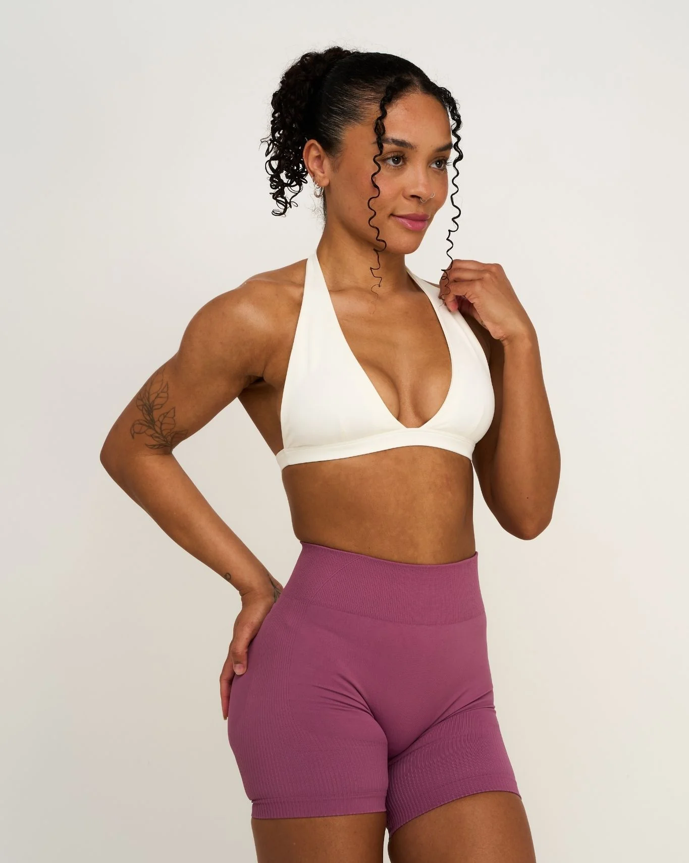 Elevate™ Sculpting Seamless V-Neck Halter Bra | Cream