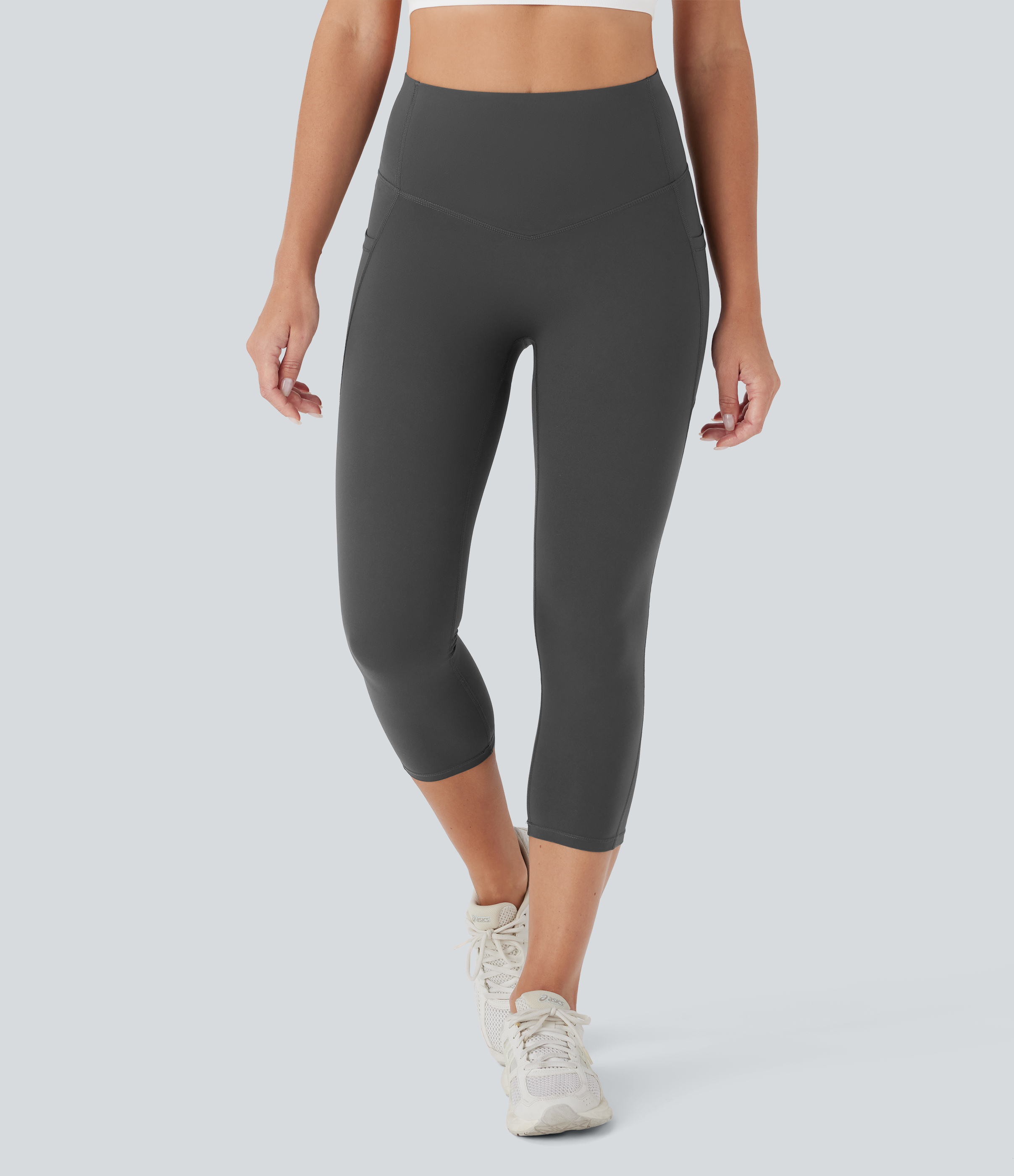 Halara UltraSculpt™ High Waisted Butt Lifting Tummy Control Pocket Shaping Capri Training Leggings