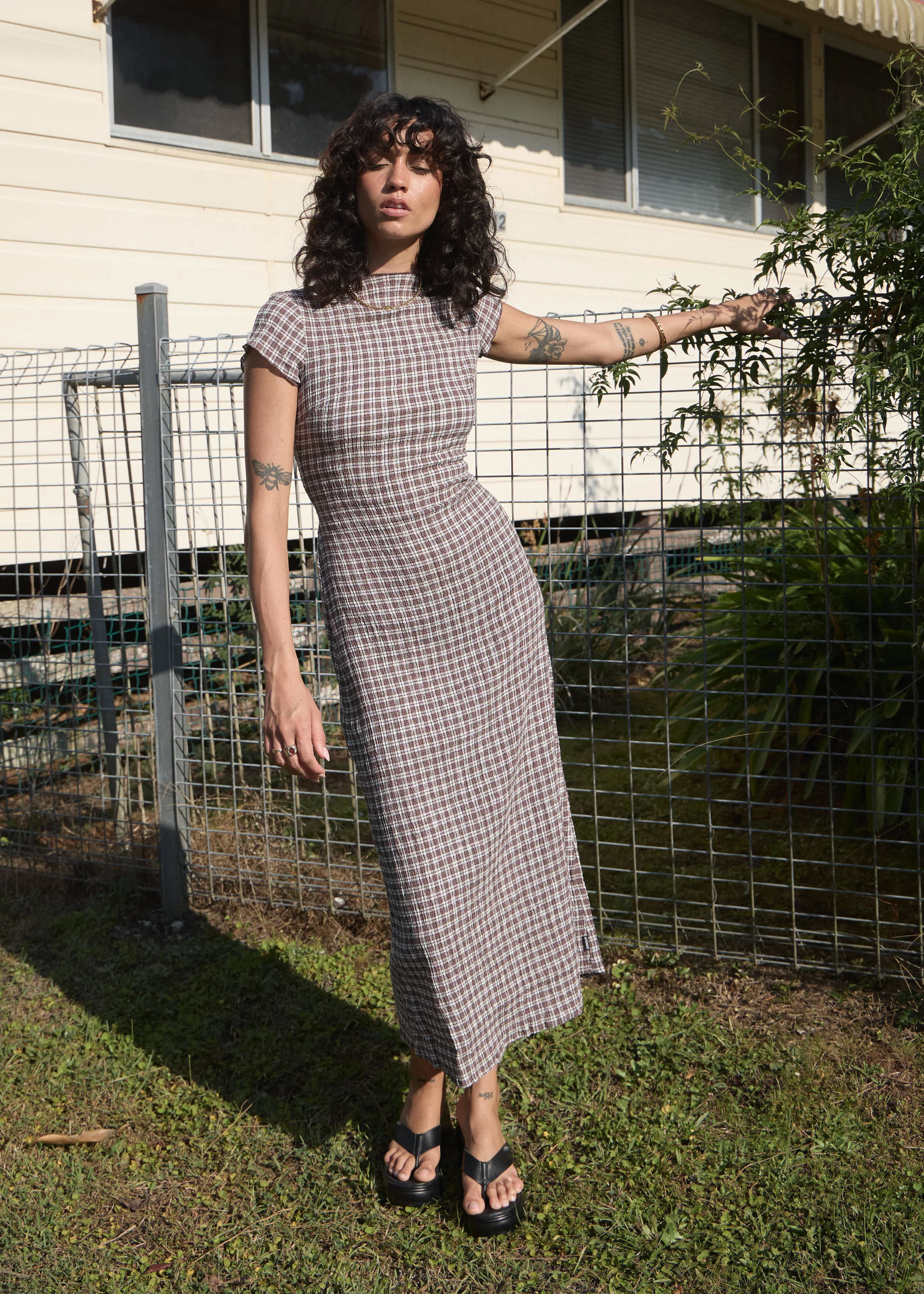 AFENDS Womens Elodie - Seersucker Midi Dress - Coffee Check