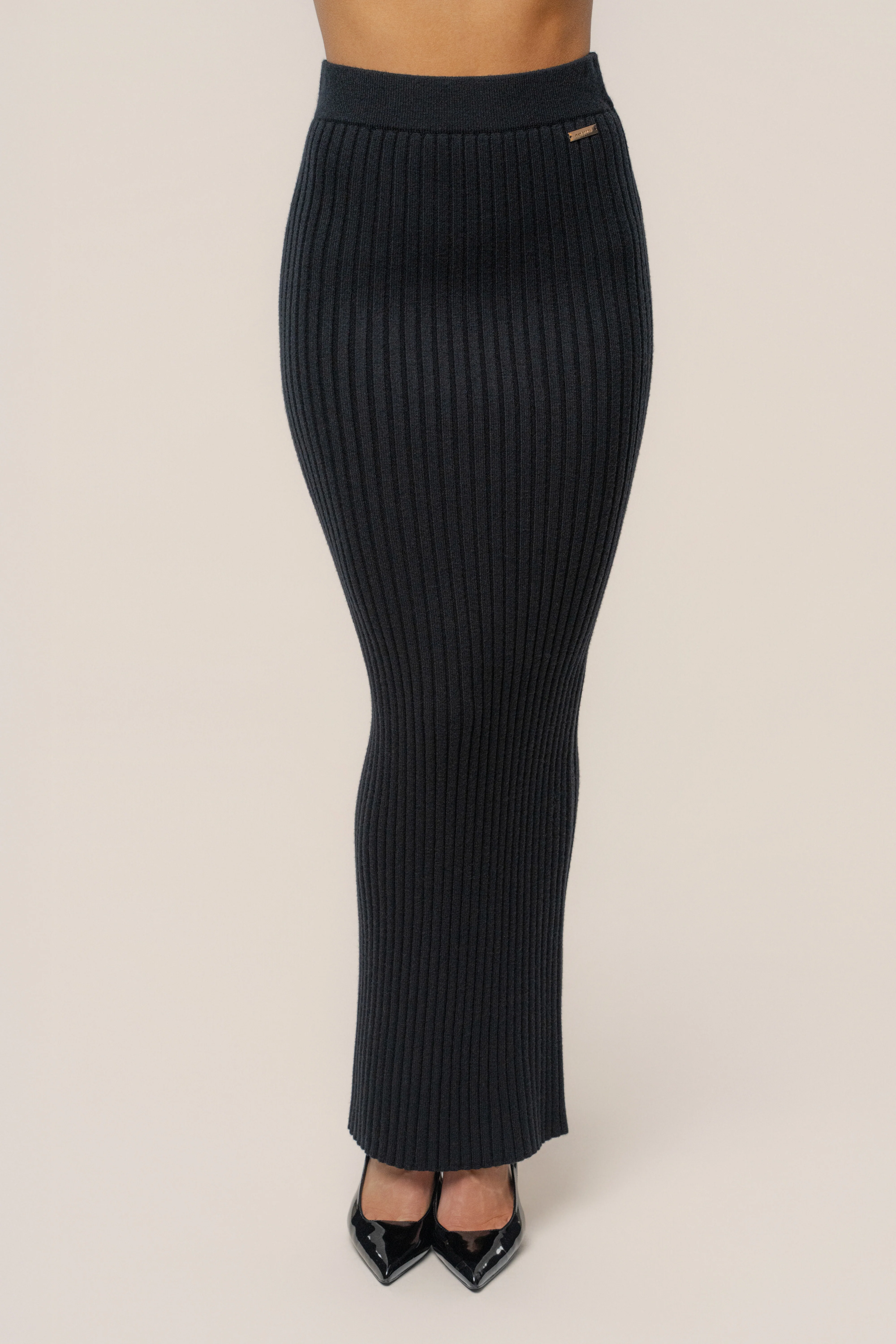 Black Soft Reset Ribbed Skirt