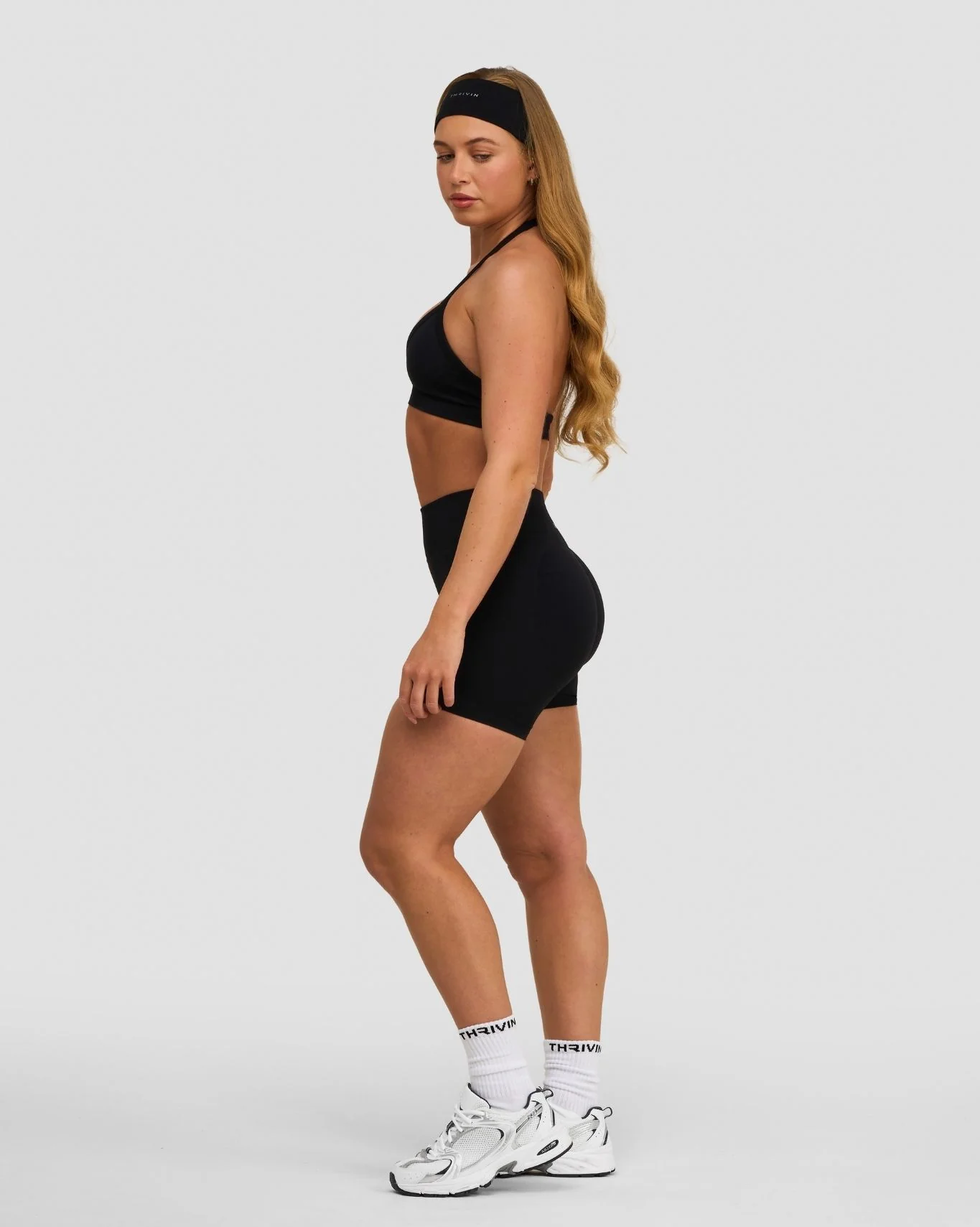 Elevate™ Sculpting Seamless Adjustable Halter Bra | Night Black