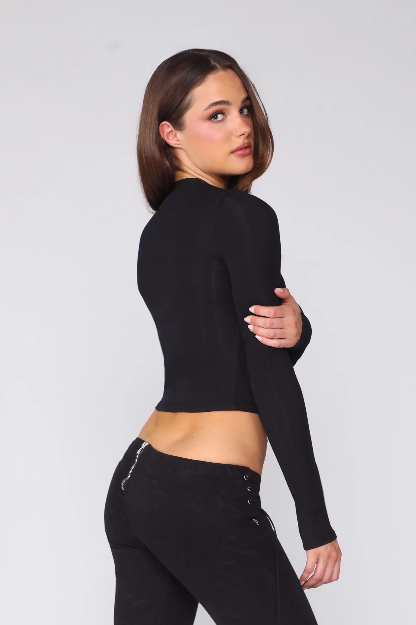 BROADWAY LONG SLEEVE / KISS & TELL