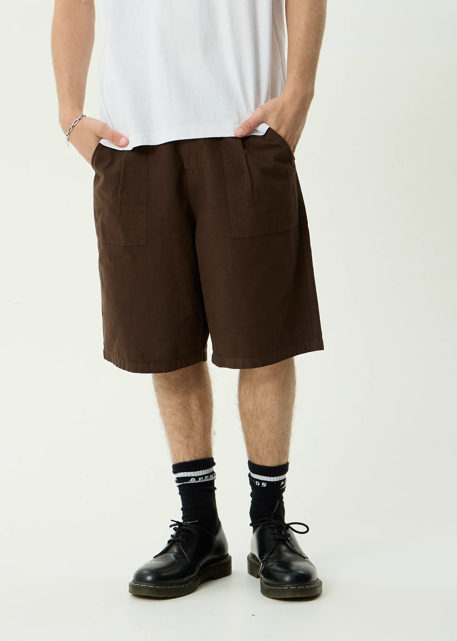 AFENDS Mens Glider - Pleated Short 22" - Coffee