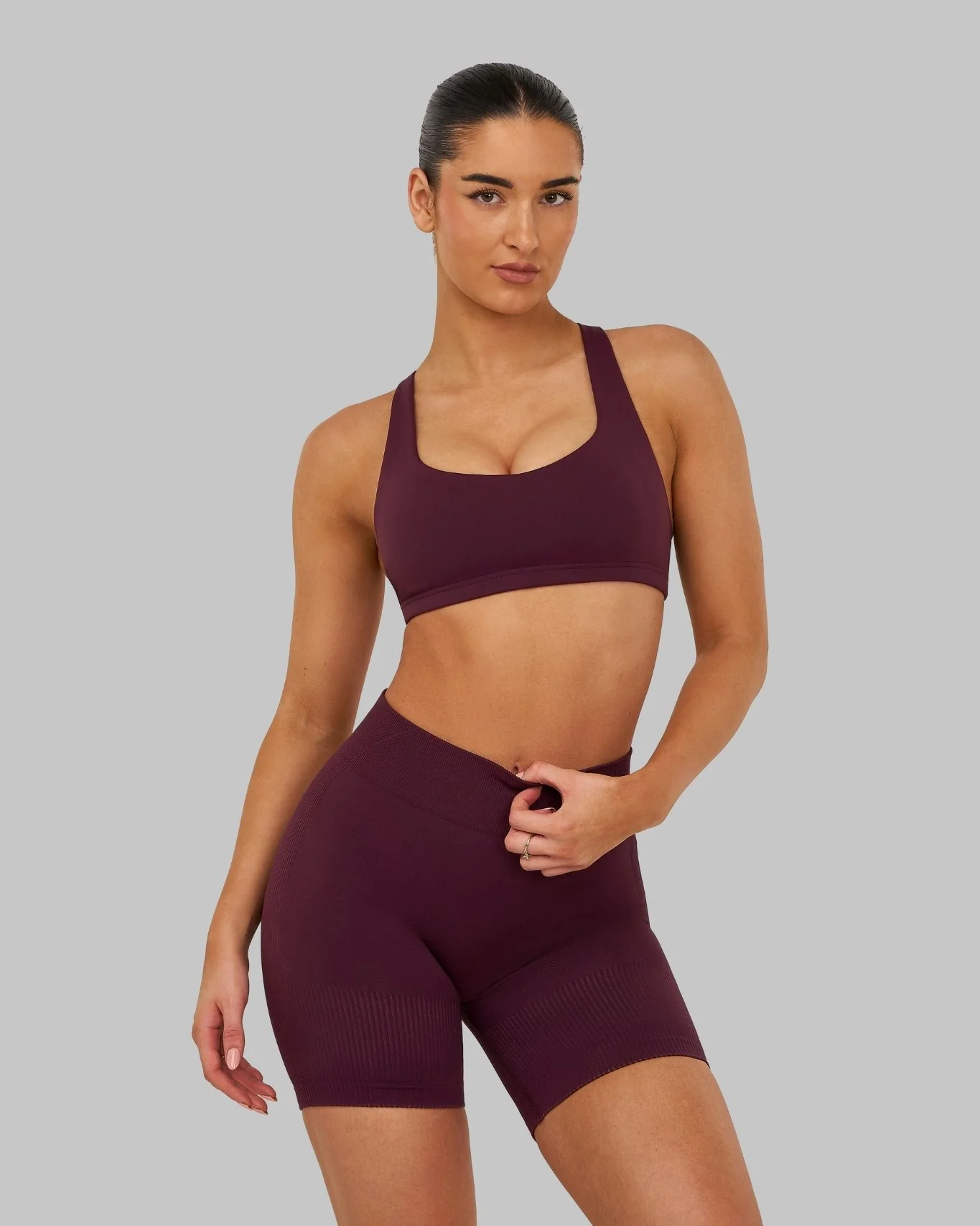 Elevate™ Sculpting Medium Impact Multiway Bra | Winter Plum