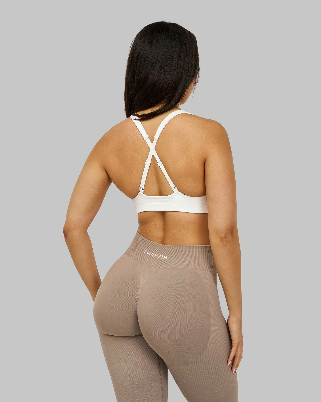 Elevate™ Sculpting Medium Impact Multiway Bra | White