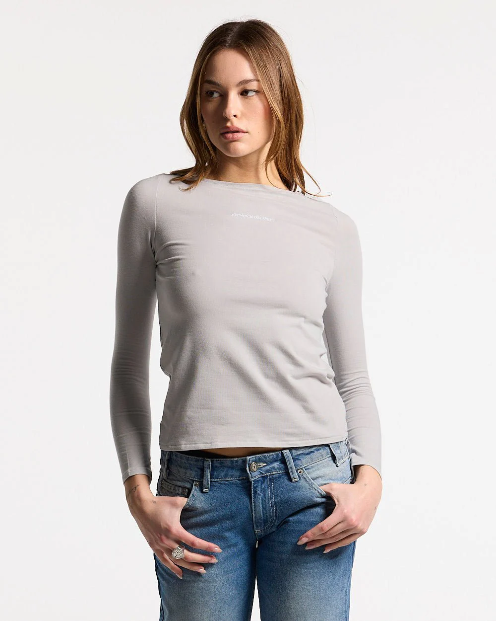 ESSENTIAL LONGSLEEVE TEE GREY