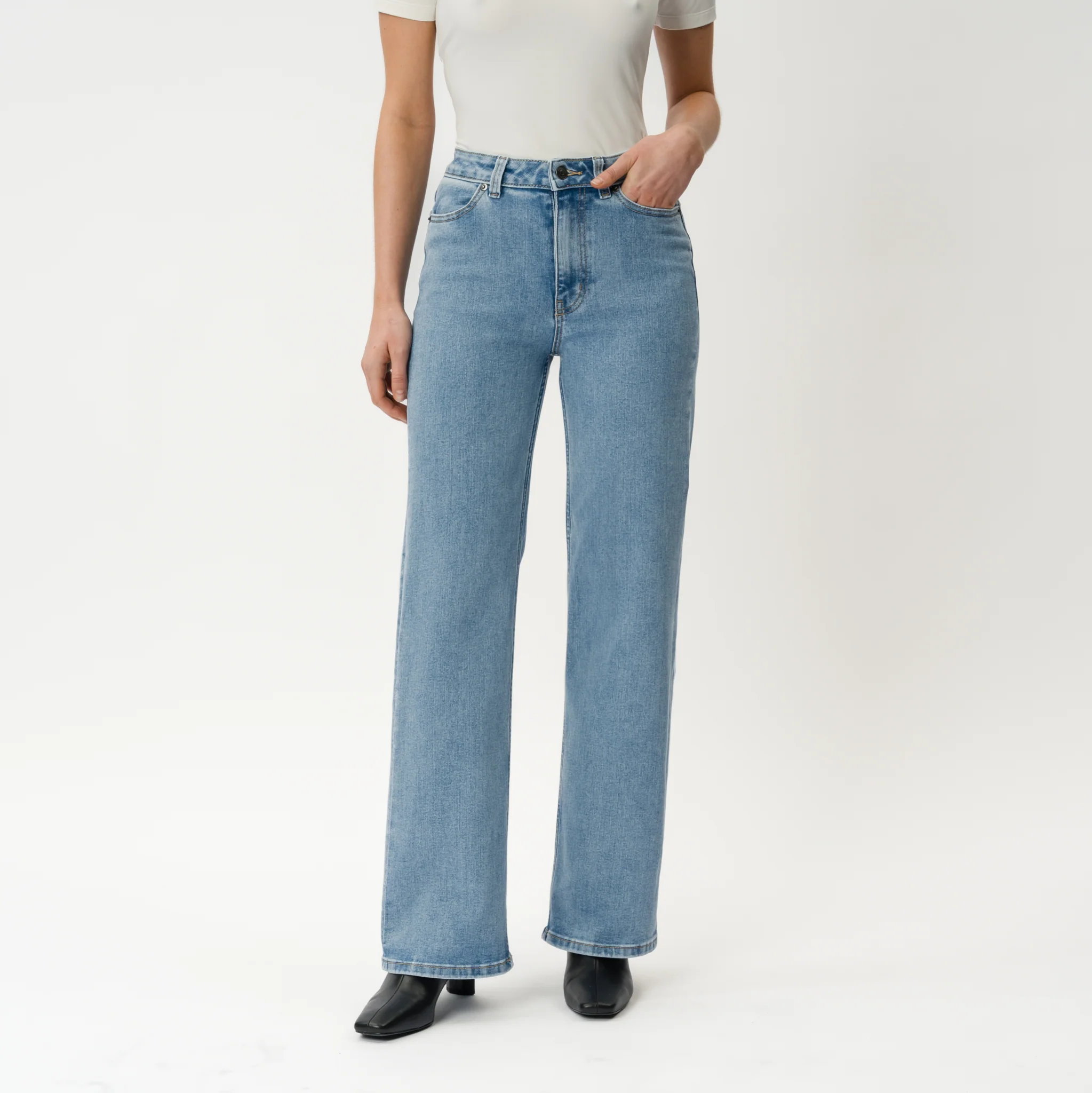 Relaxed ComfortDenim™ Jeans
