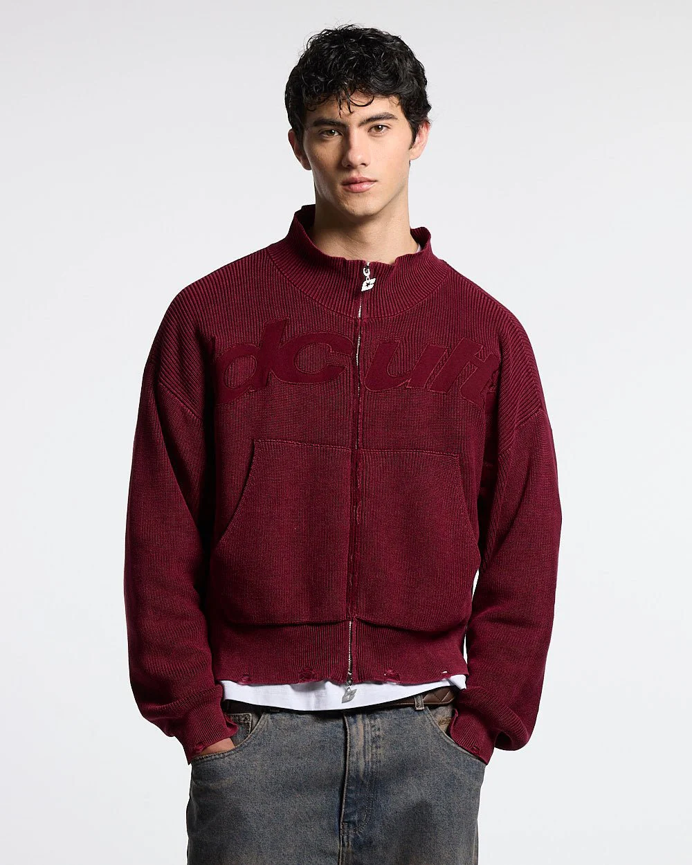 DISTRESS CURVED ZIP KNIT BURGUNDY