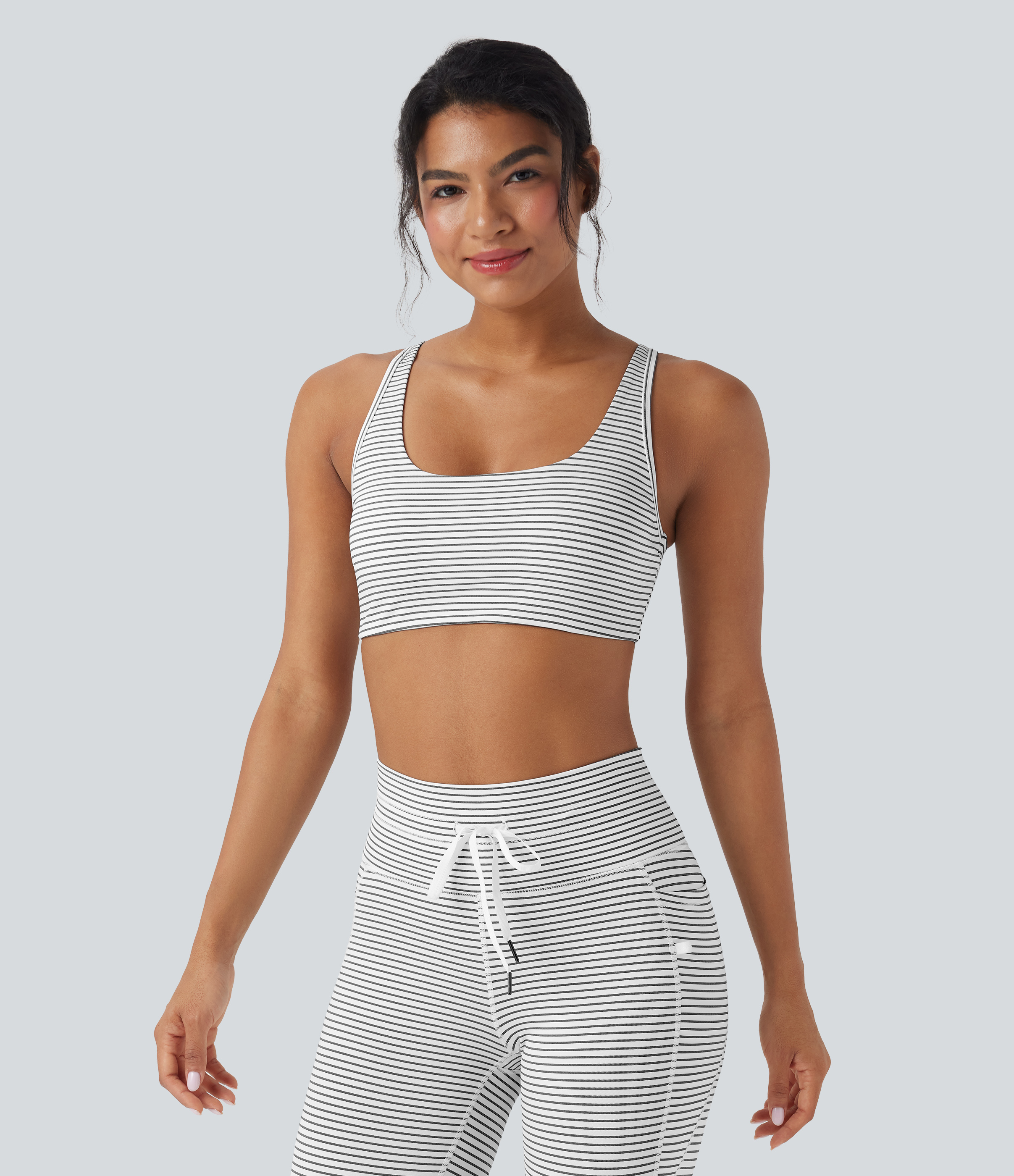 Low Support U Neck Cut Out Stripe Yoga Sports Bra