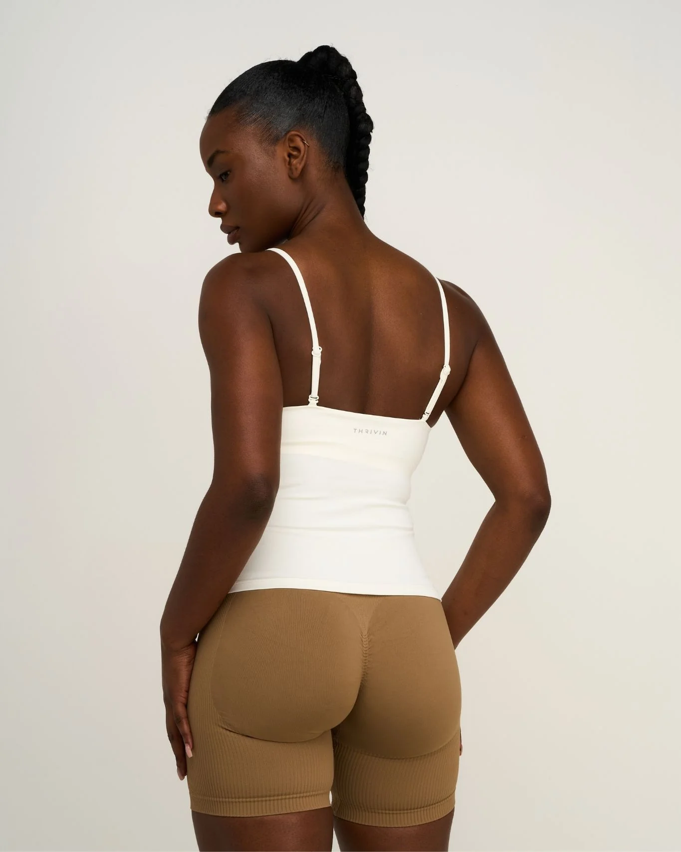 Elevate™ Sculpting Seamless Scoop Neck Cami | Cream