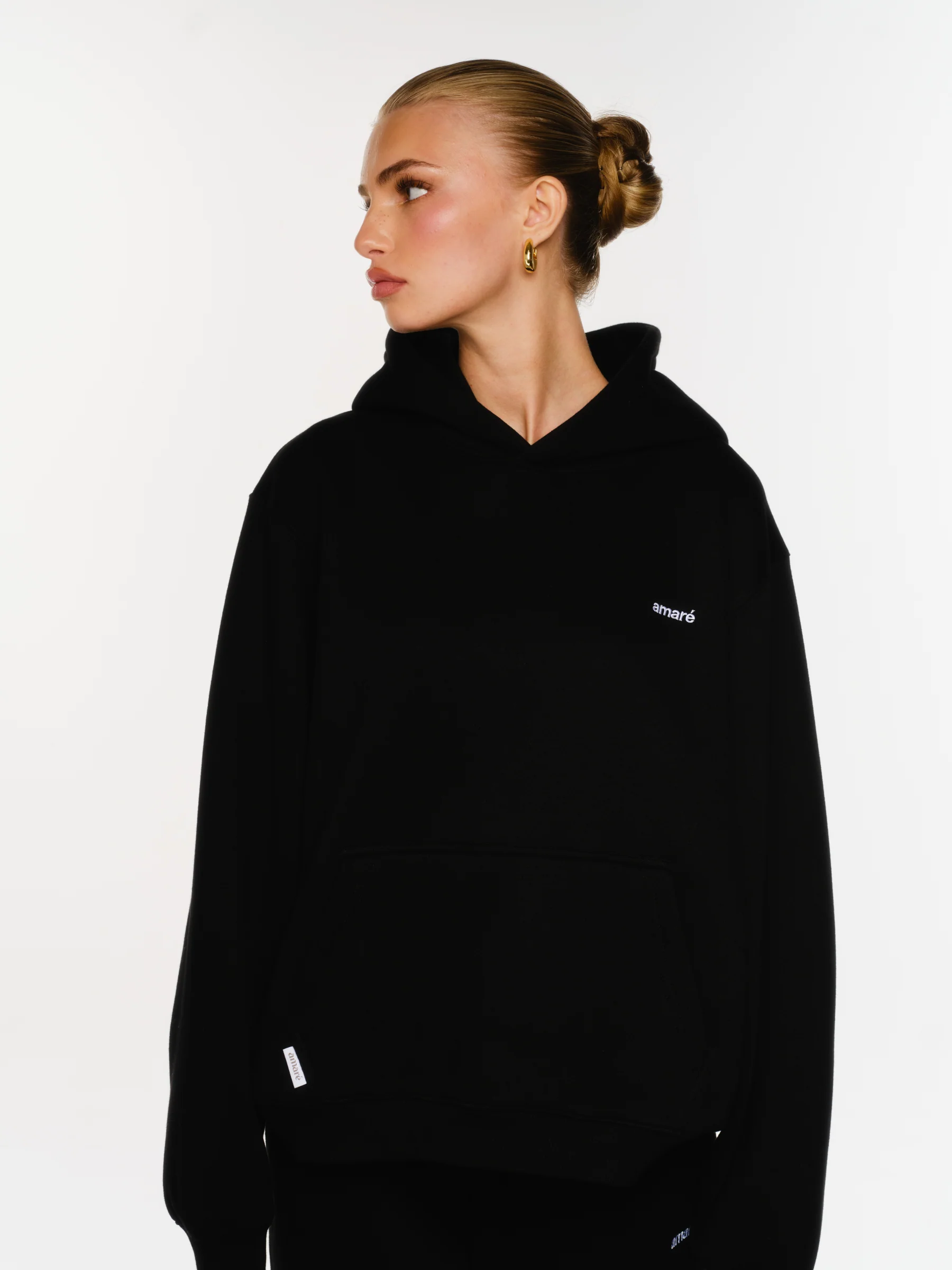 SIGNATURE HOODIE (BLACK)