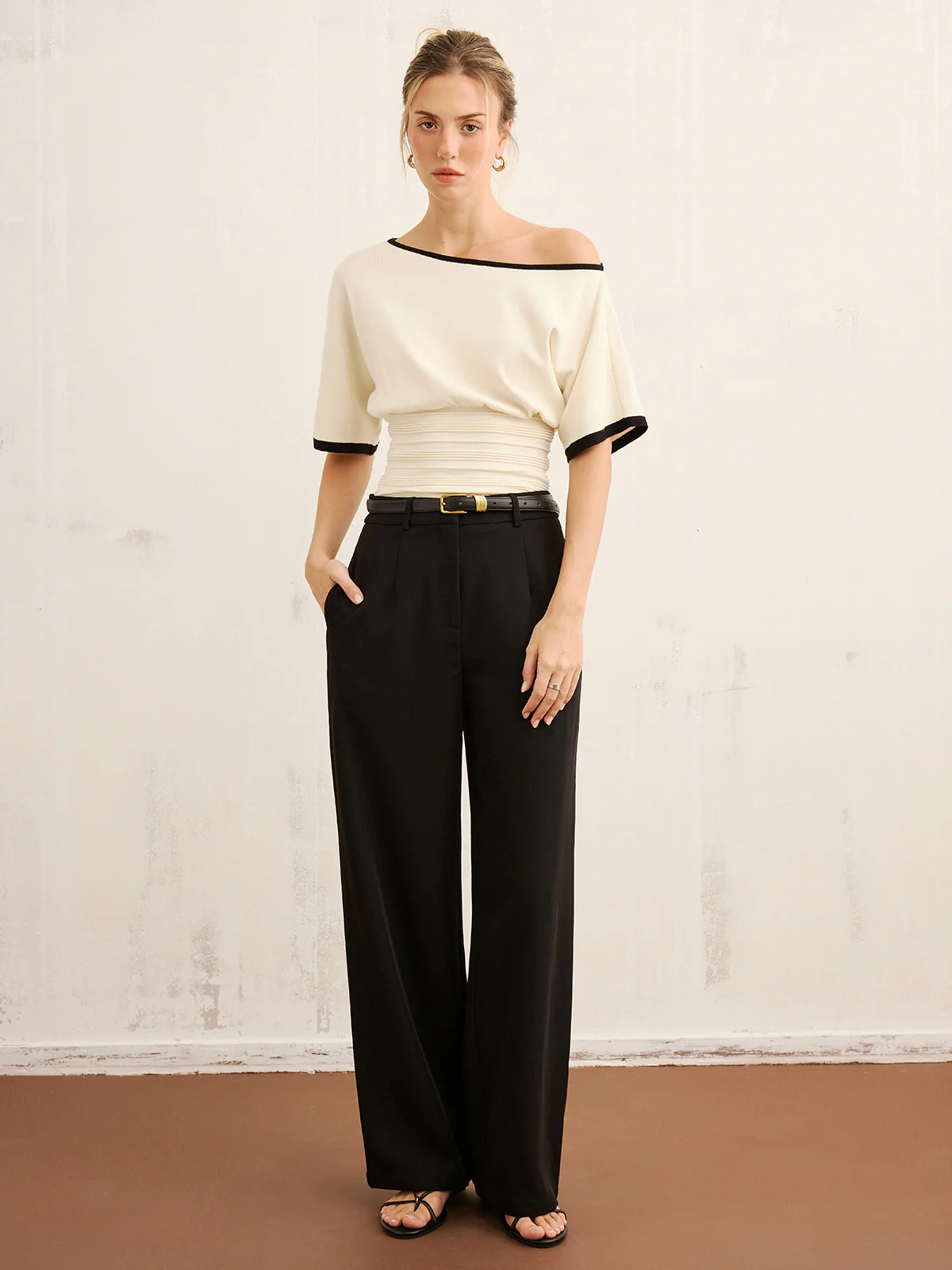 Contrast Trim Cinched Waist Knit Top