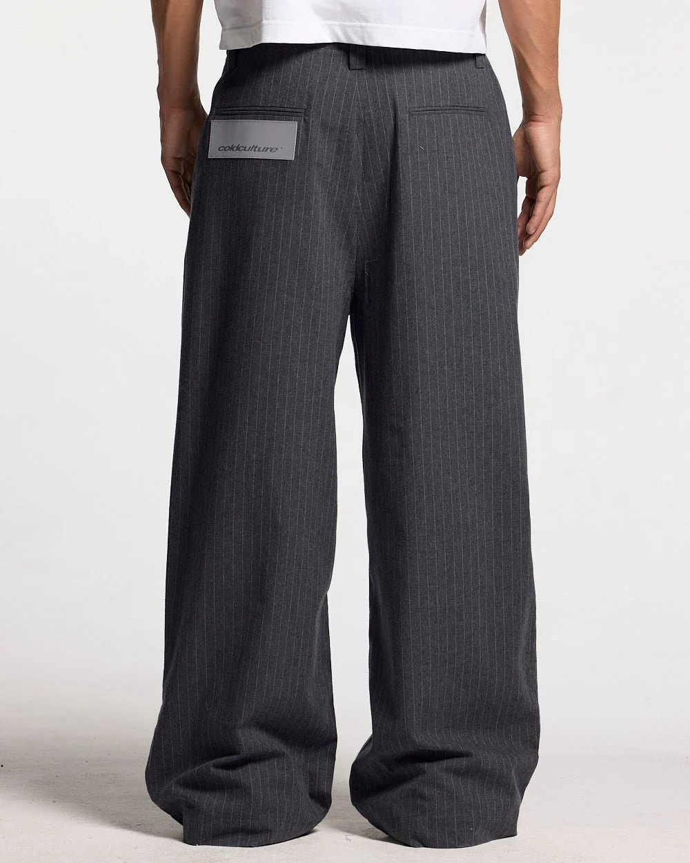 SEAM EFFECT LINE PANTS GREY