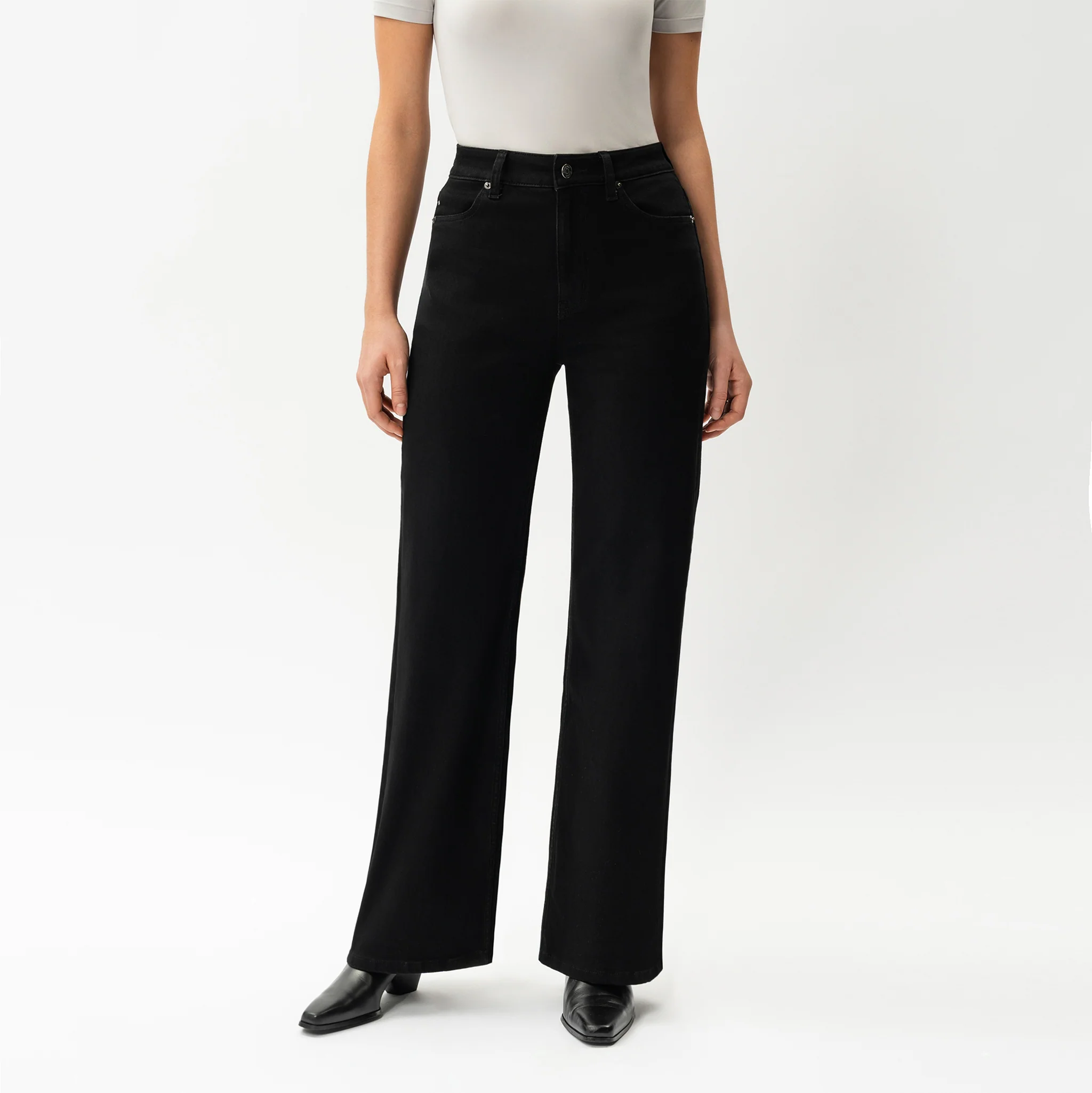 Relaxed ComfortDenim™ Jeans