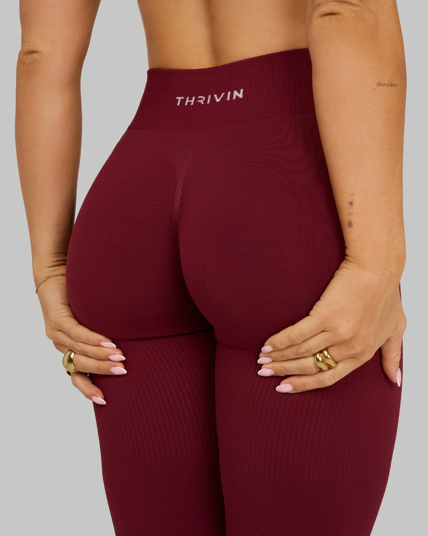 Elevate™ Sculpting Mid Waist Scrunch Leggings | Fine Wine