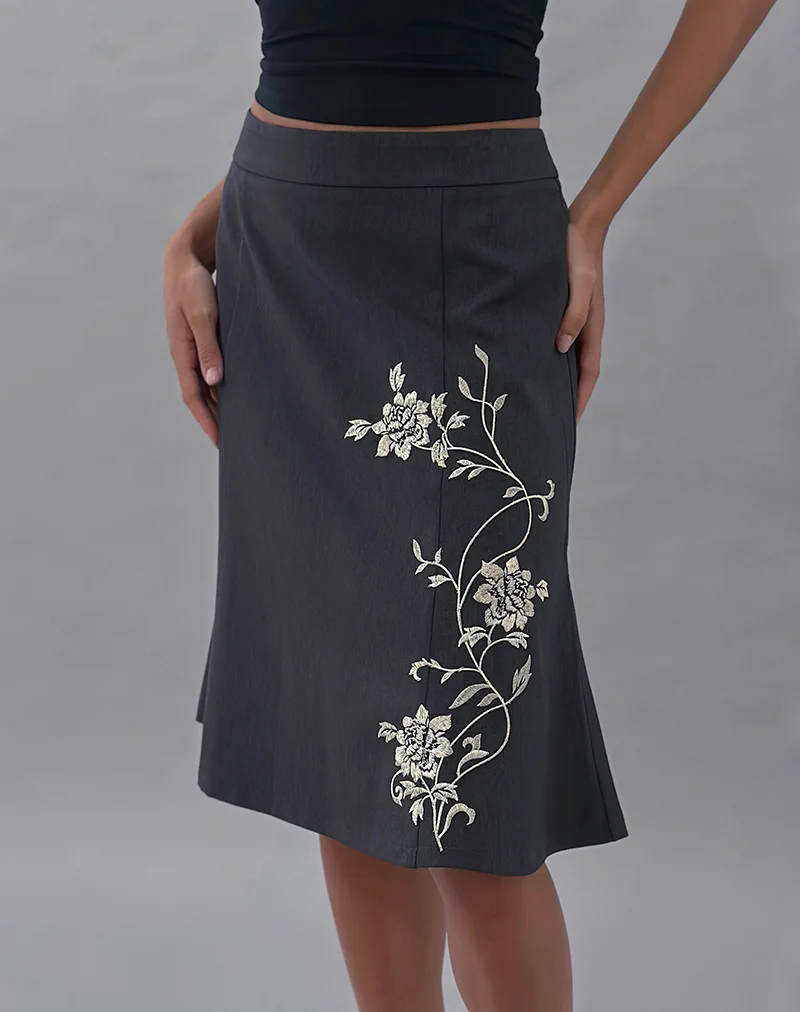 Sepzhi Midi Skirt in Vine Flower Embroidered Dark Charcoal