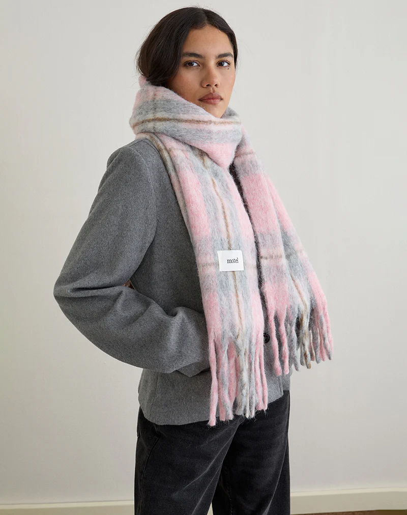 Scarf in Brushed Knit Pink Check