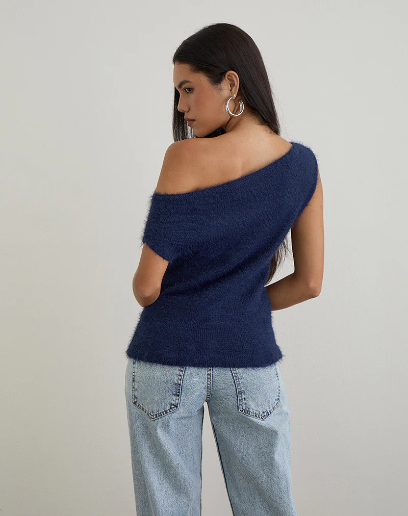 Calyce Top in Fluffy Knit Navy