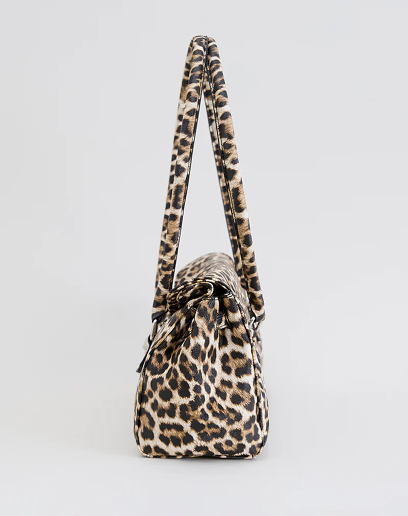 Shoulder Bag in Leopard Print