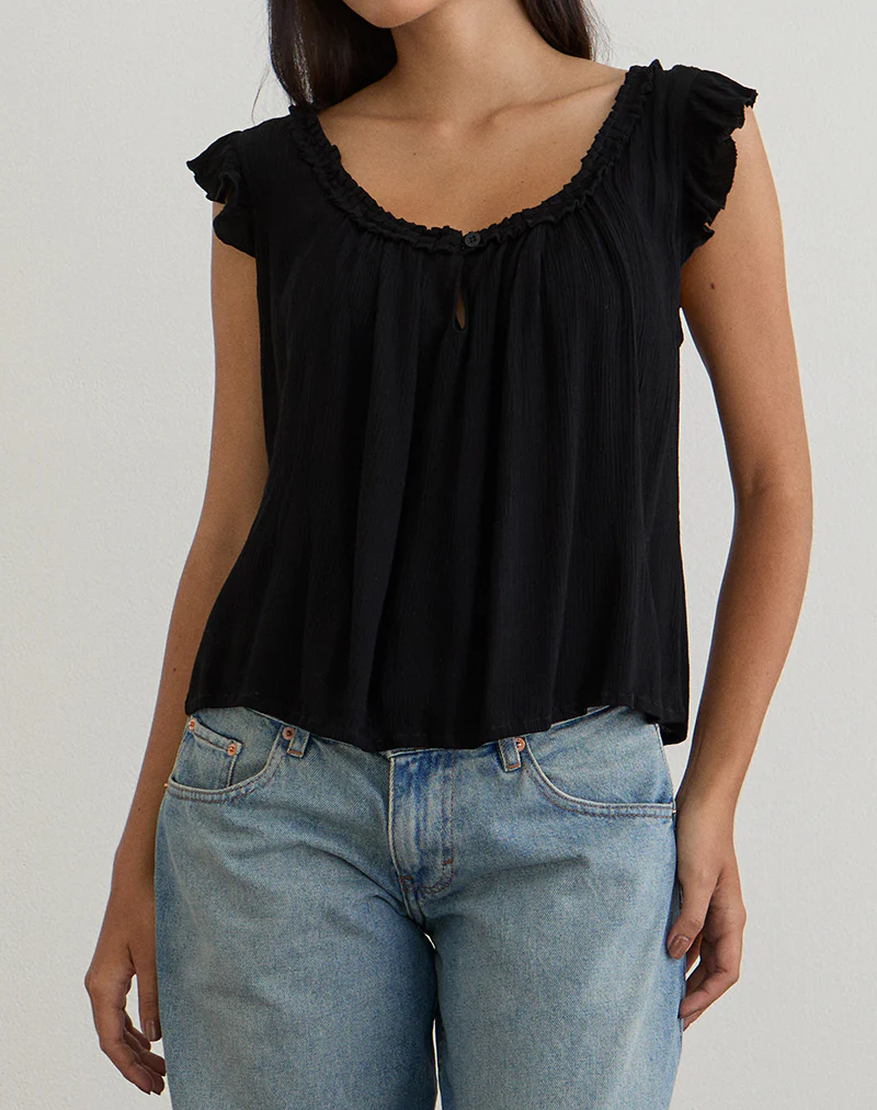 Merisso Scoop Neck Keyhole Top in Black