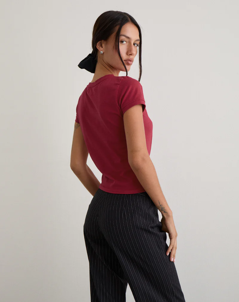 Sutin Tee in Adrenaline Red