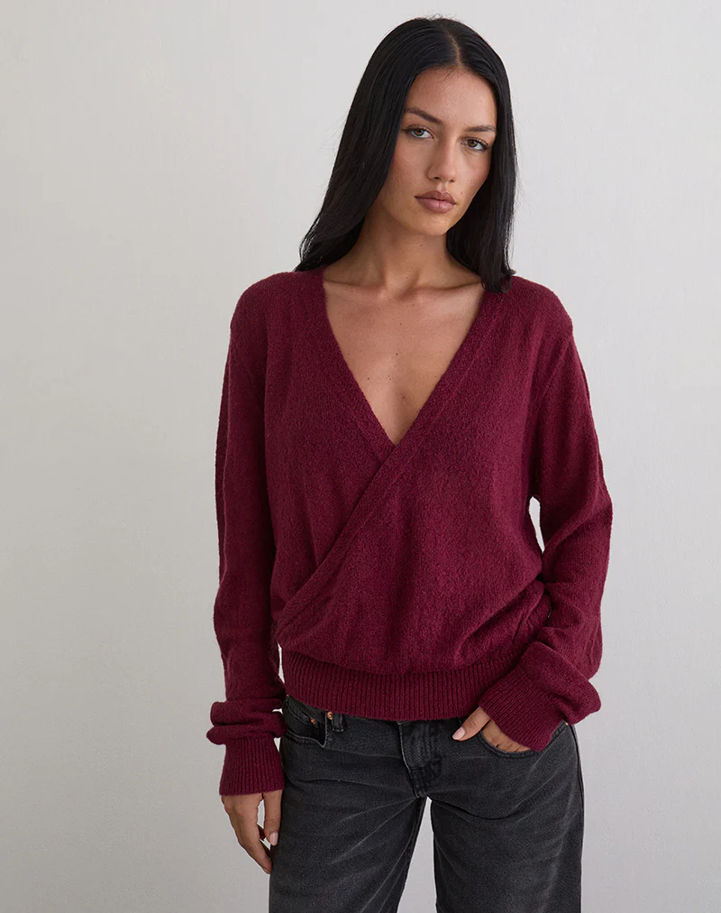 Saroya Plunge Wrap Top in Knit Wine