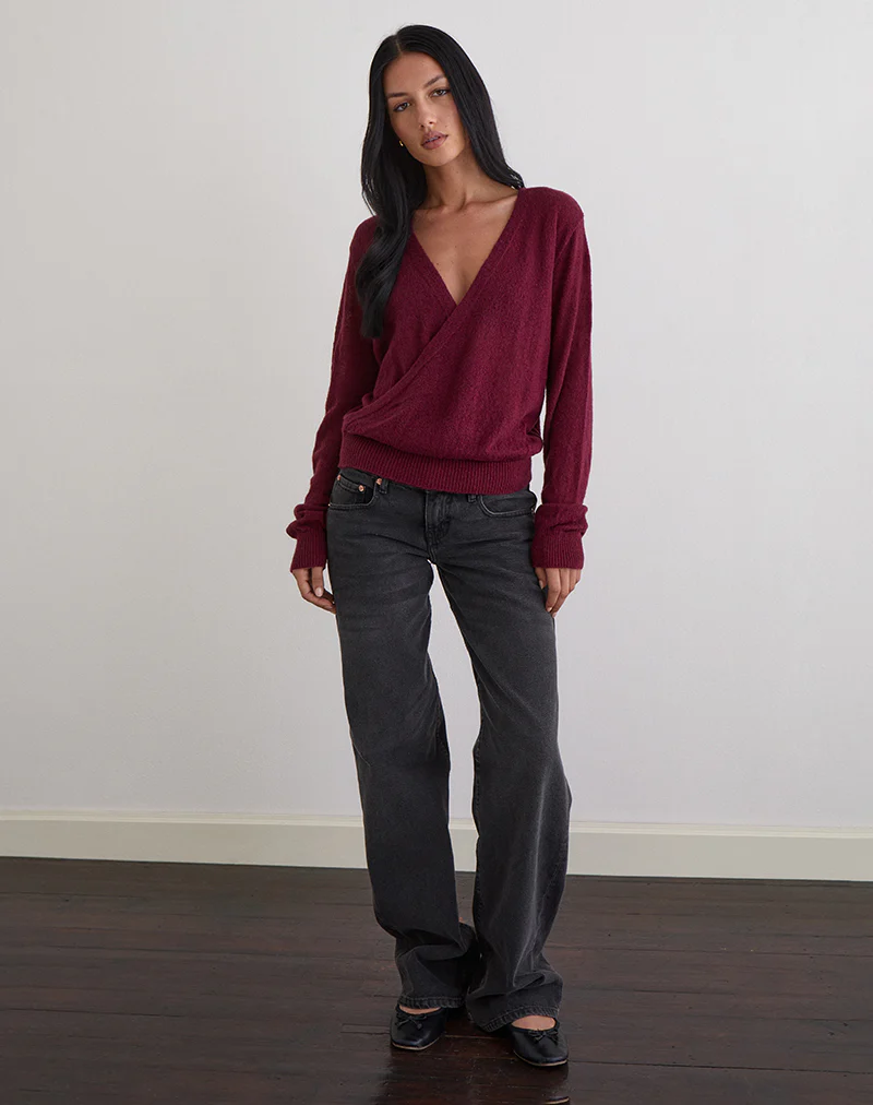Saroya Plunge Wrap Top in Knit Wine