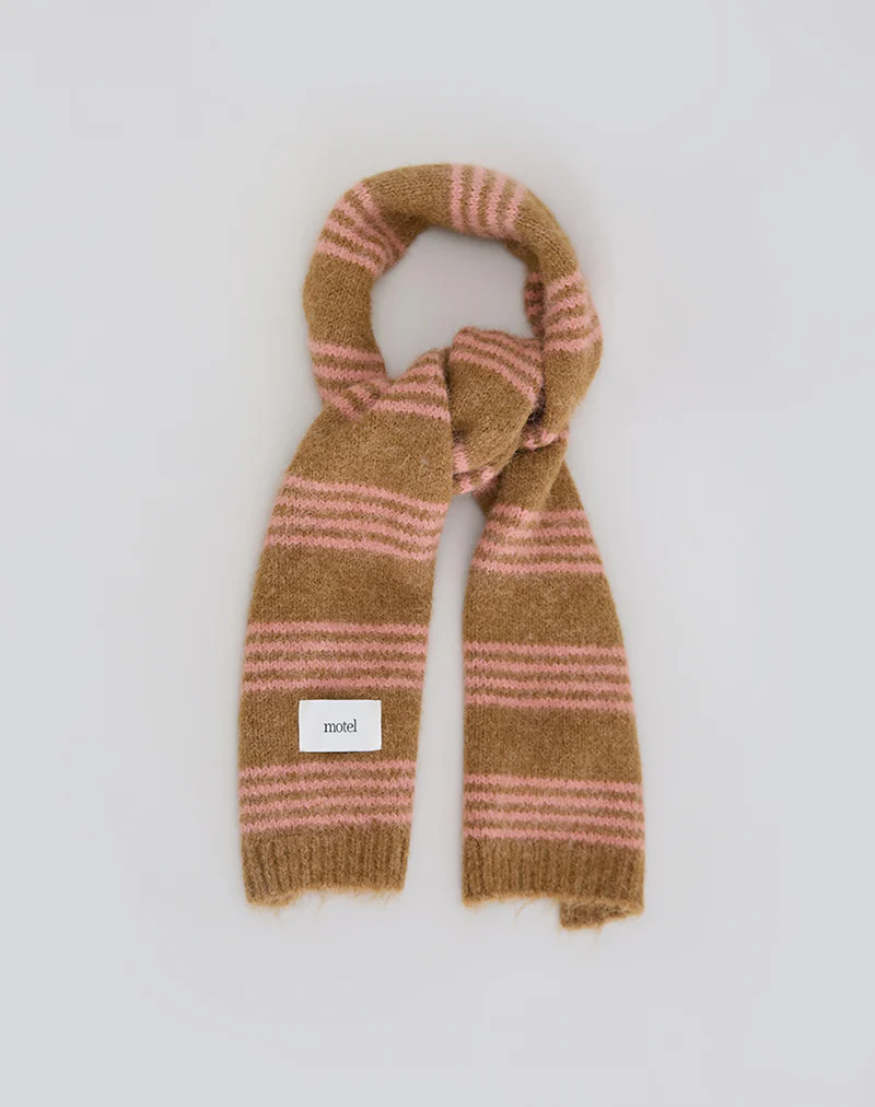 Scarf in Knit Pink Stripe Brushed Wool