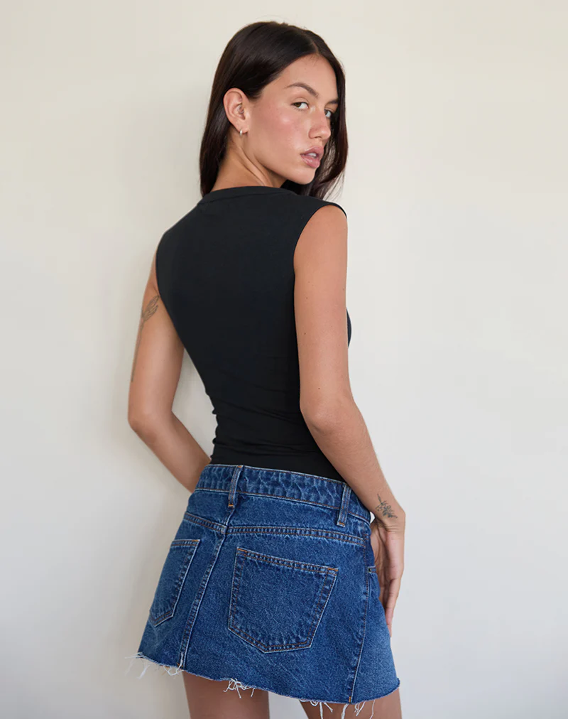 Emberly Plunge Top in Black