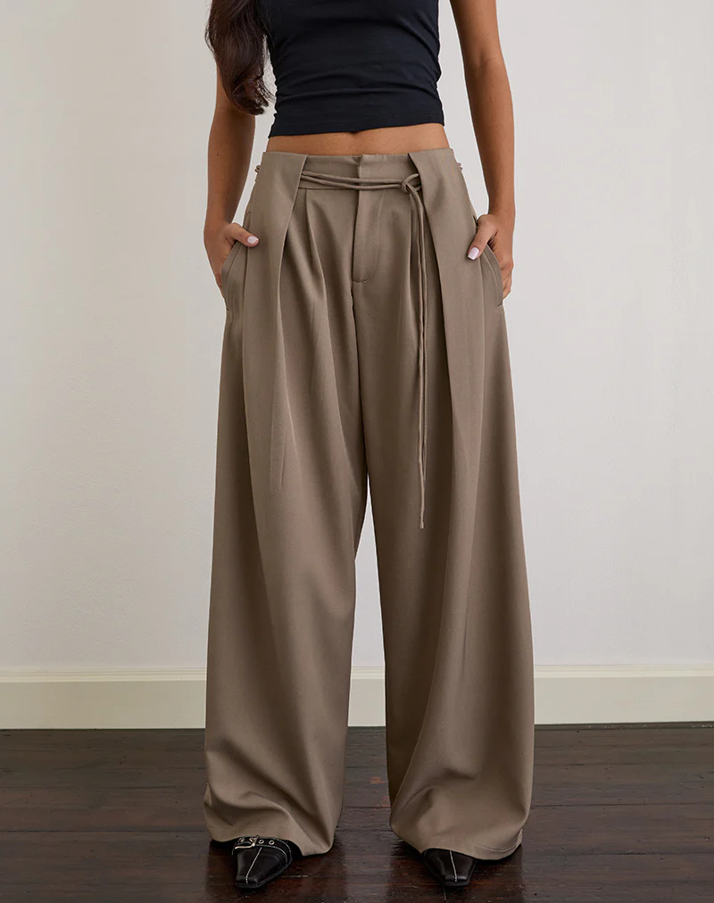 Rivela Tie Waist Trouser in Taupe